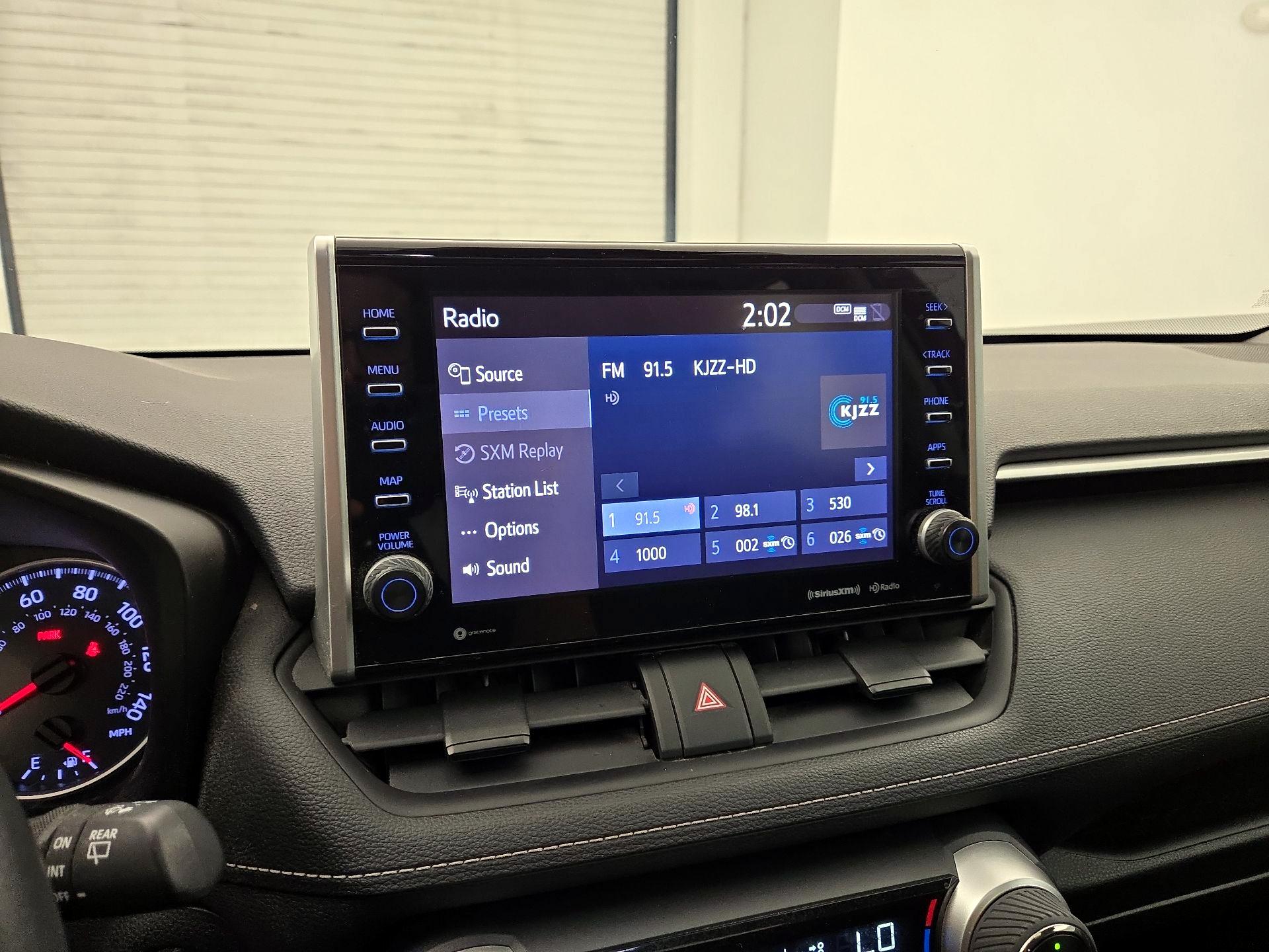 Thumbnail: 2022 Toyota RAV4 - 15