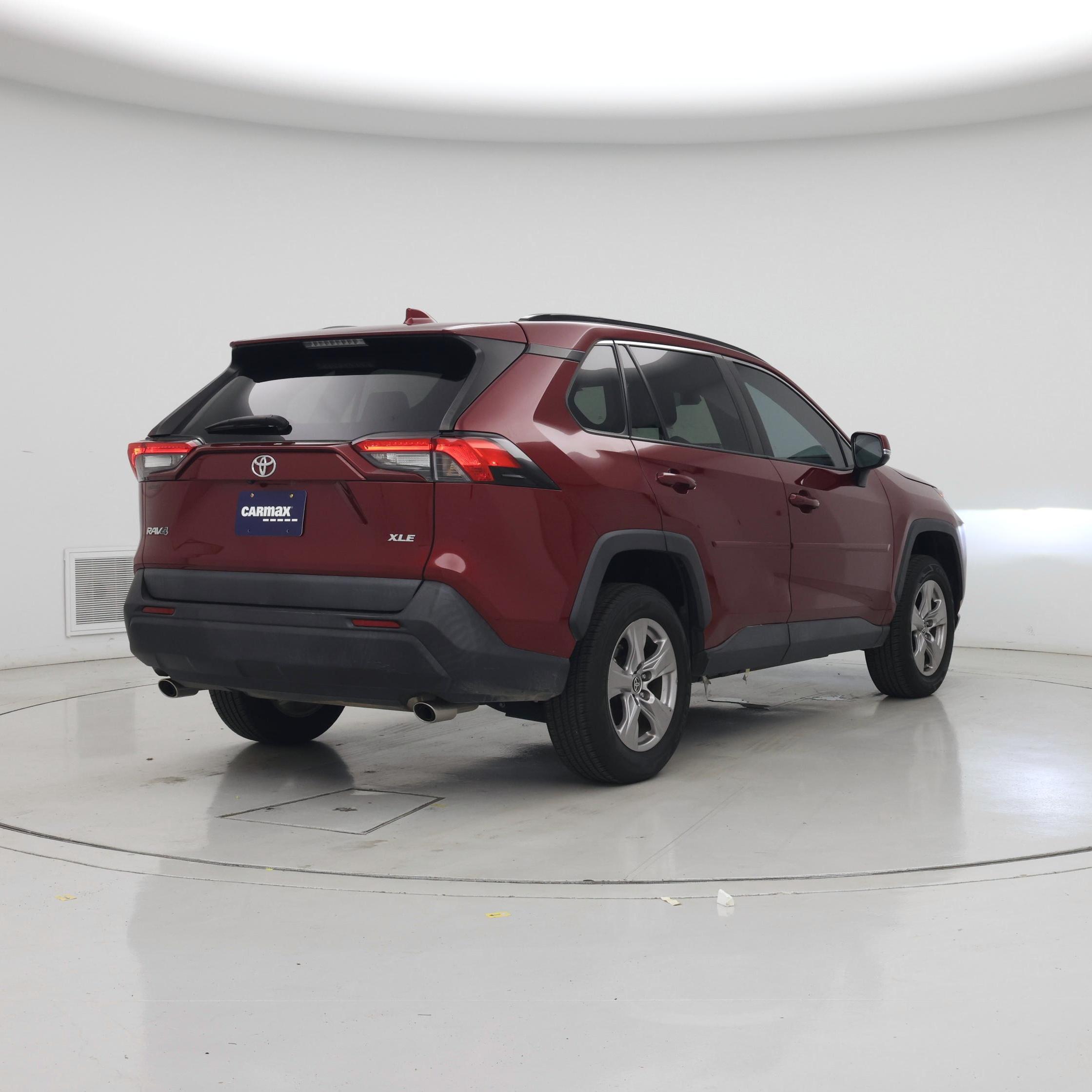 Thumbnail: 2022 Toyota RAV4 - 8