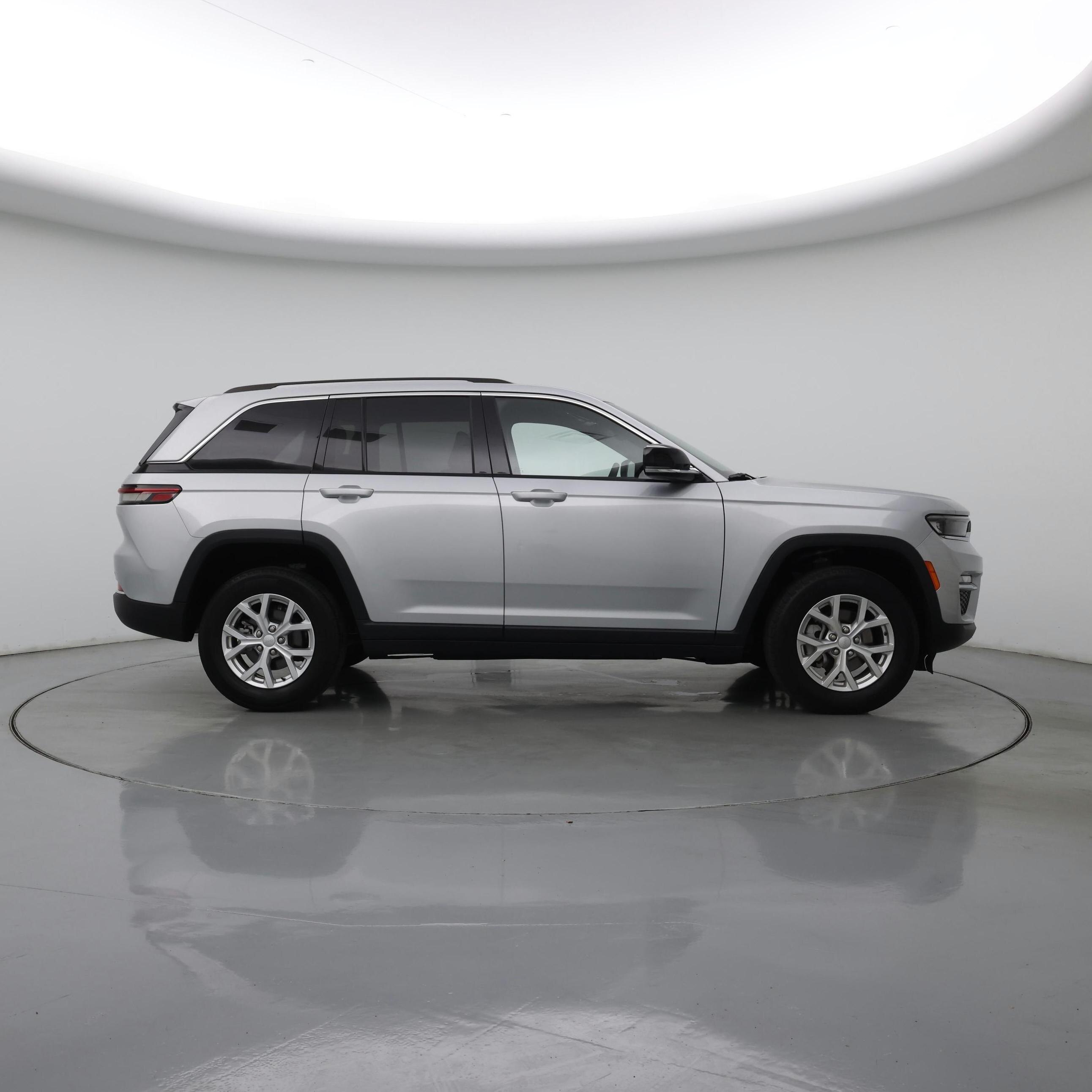 Thumbnail: 2023 Jeep Grand Cherokee - 7