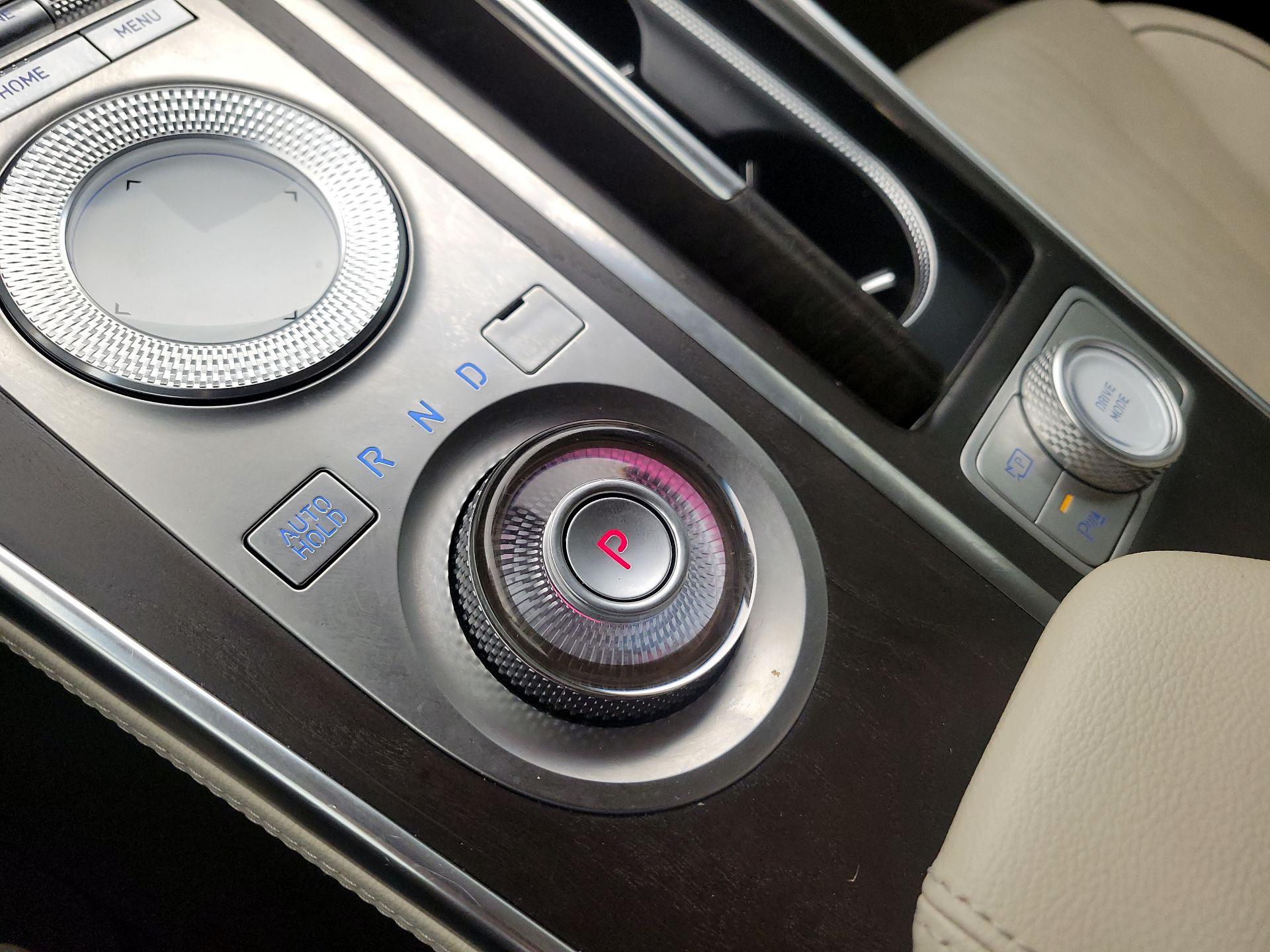 Thumbnail: 2021 Genesis GV80 - 18