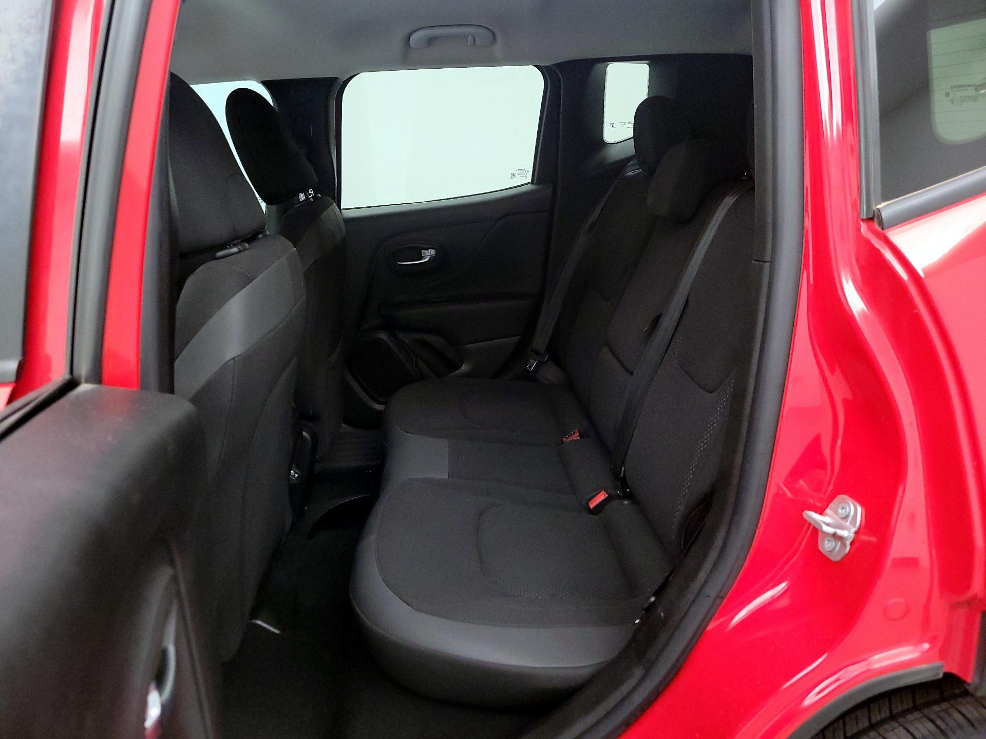 Thumbnail: 2020 Jeep Renegade - 19