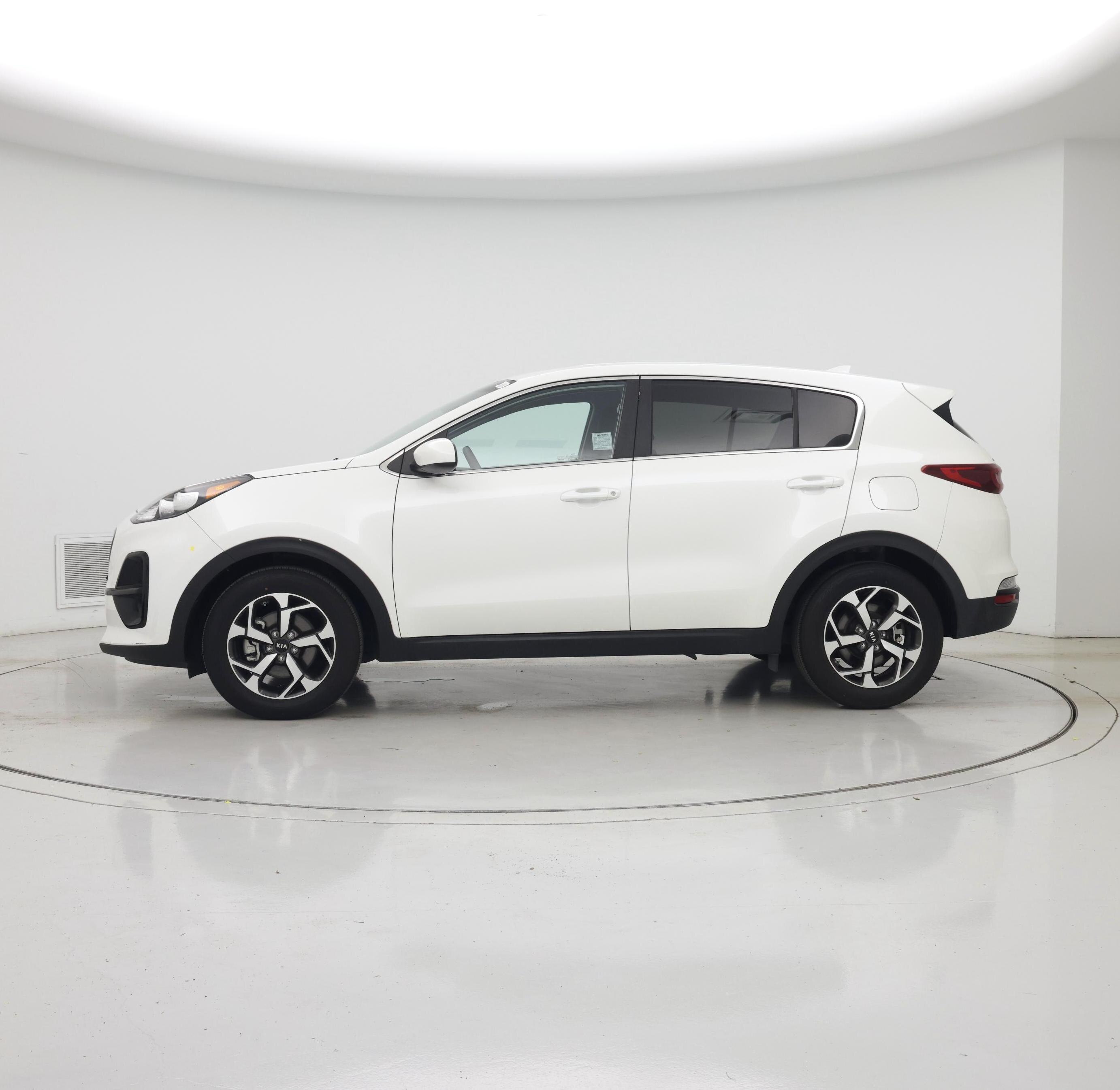 Thumbnail: 2022 Kia Sportage - 3