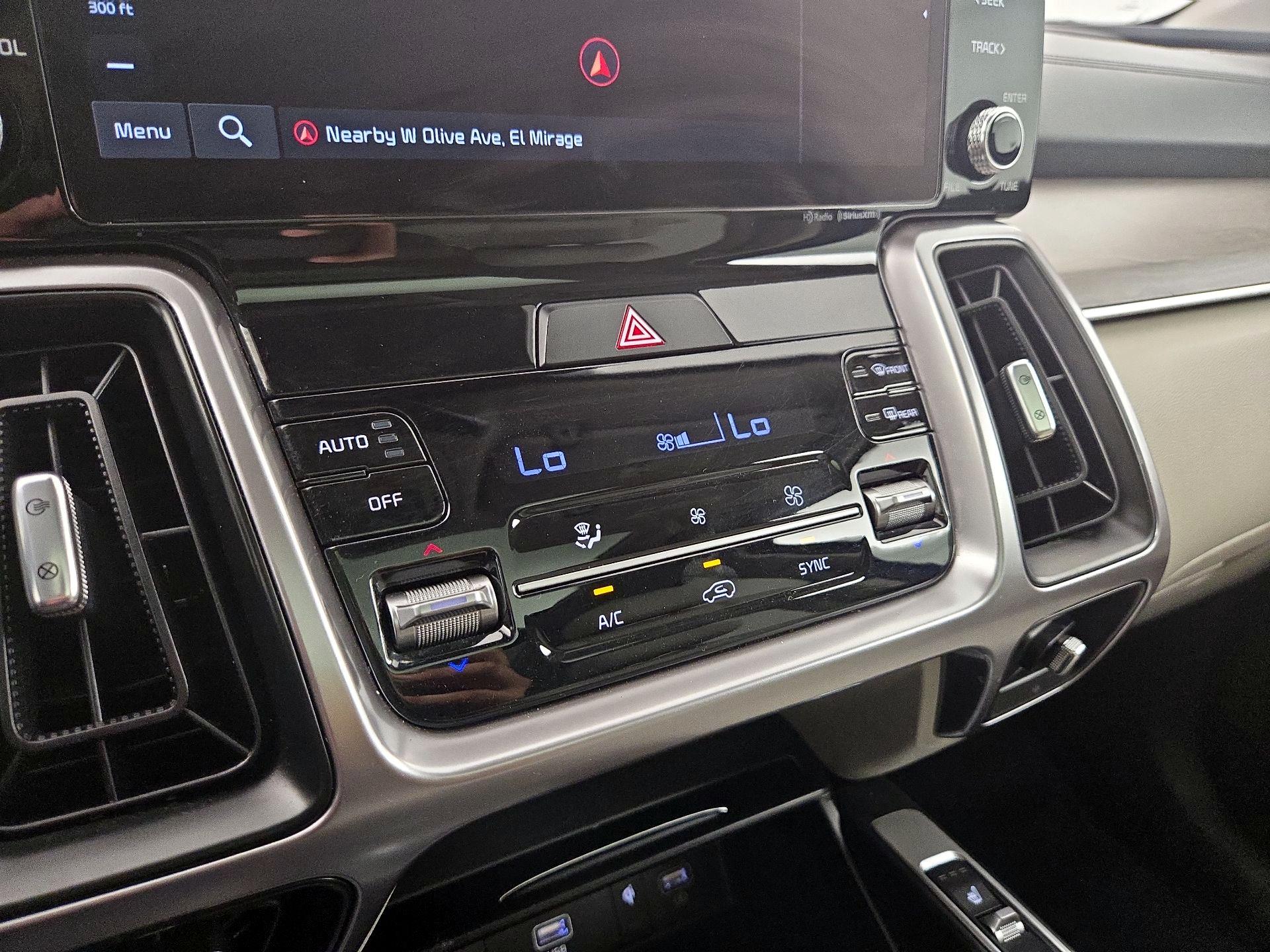 Thumbnail: 2023 Kia Sorento - 15