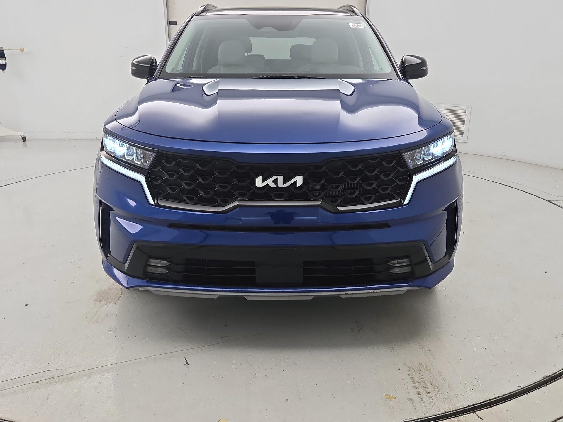 Thumbnail: 2023 Kia Sorento - 2