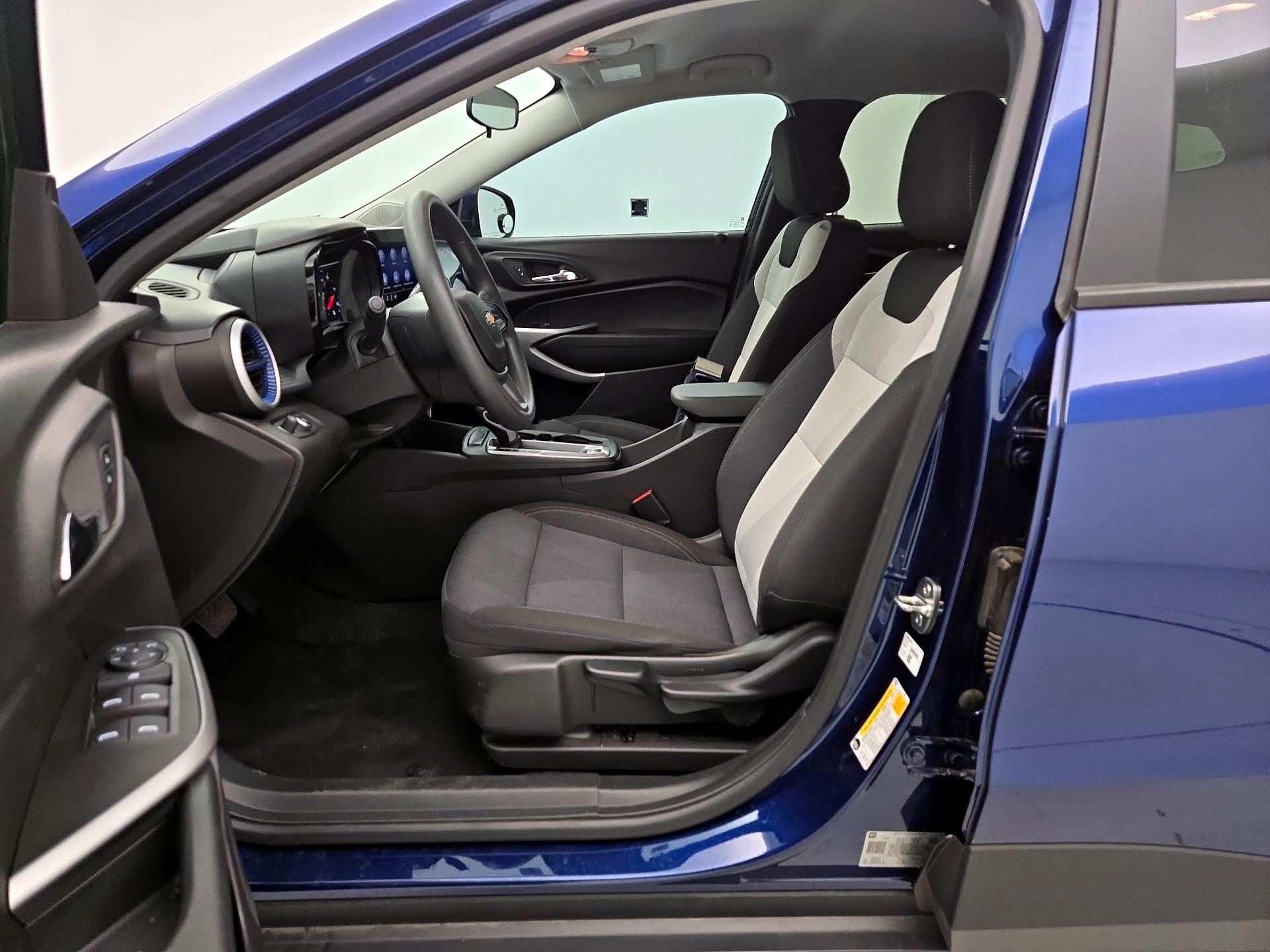 Thumbnail: 2024 Chevrolet Trax - 11