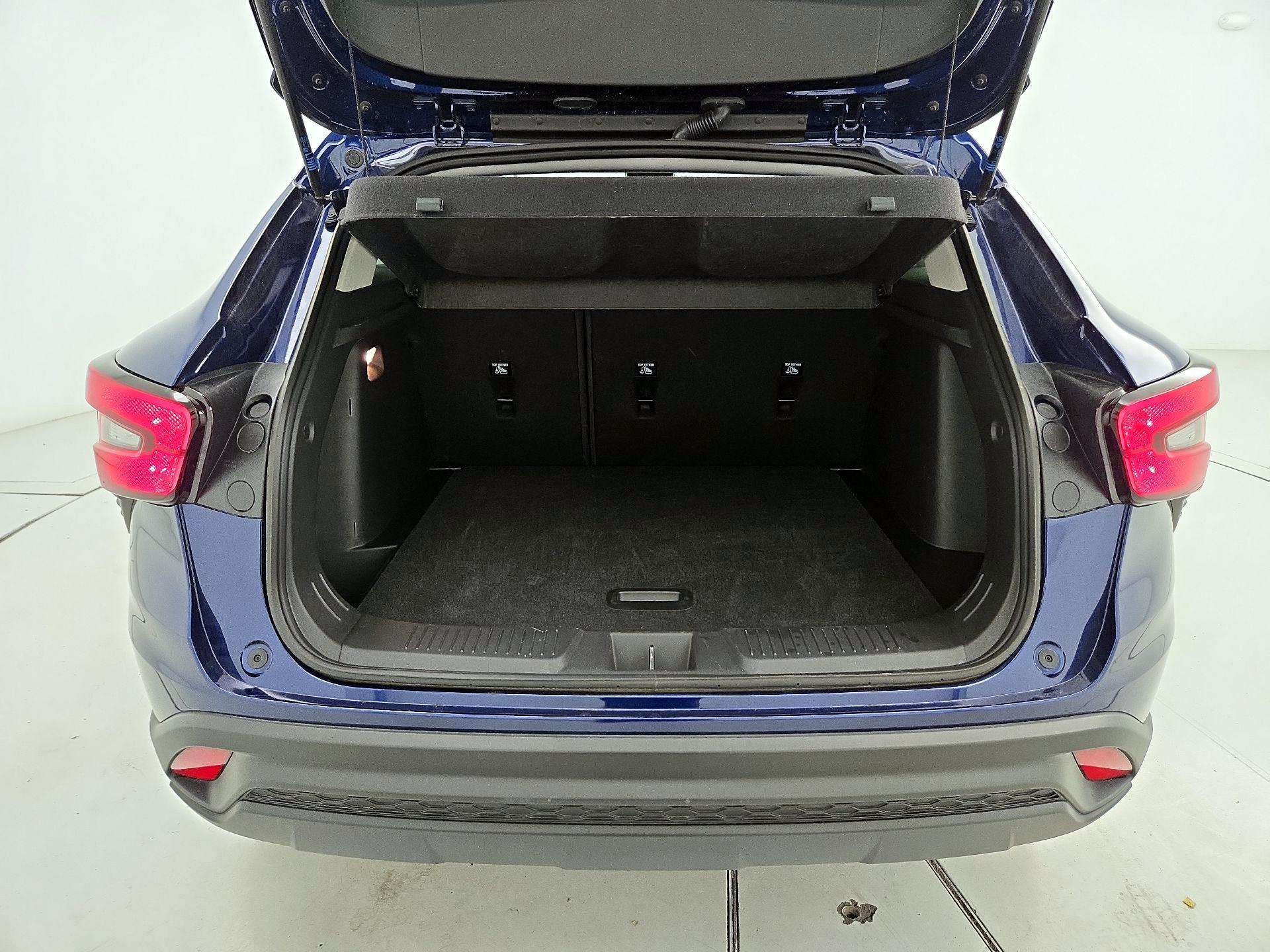 Thumbnail: 2024 Chevrolet Trax - 20