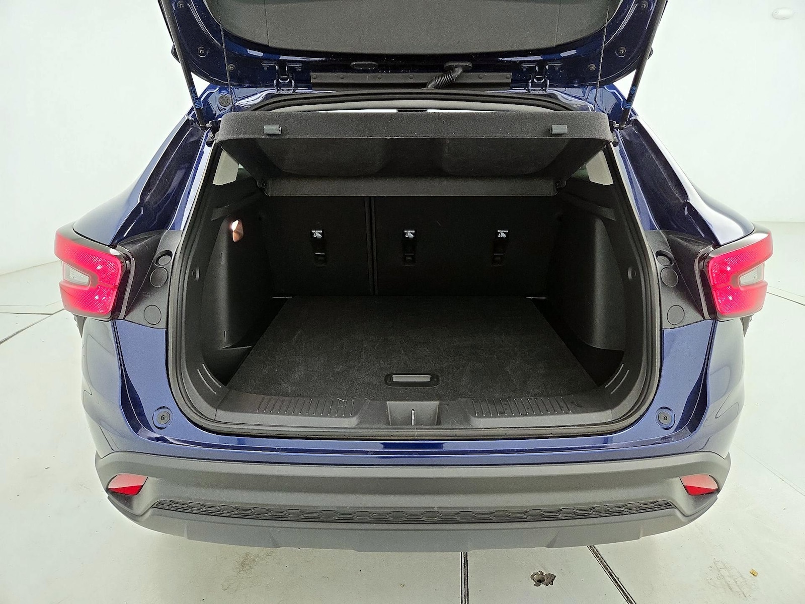 2024 Chevrolet Trax LS - Photo 21