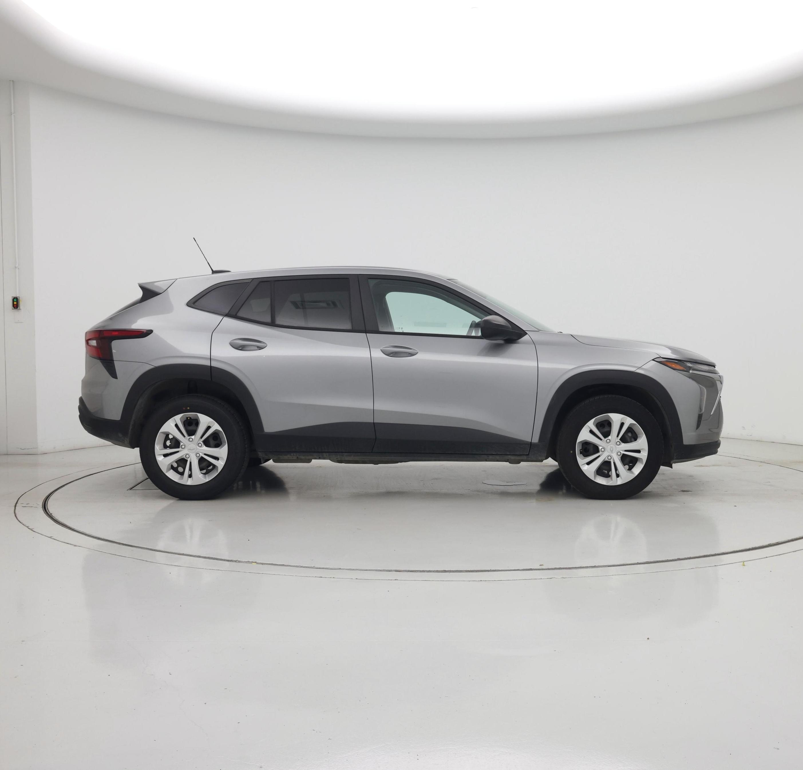 Thumbnail: 2024 Chevrolet Trax - 7