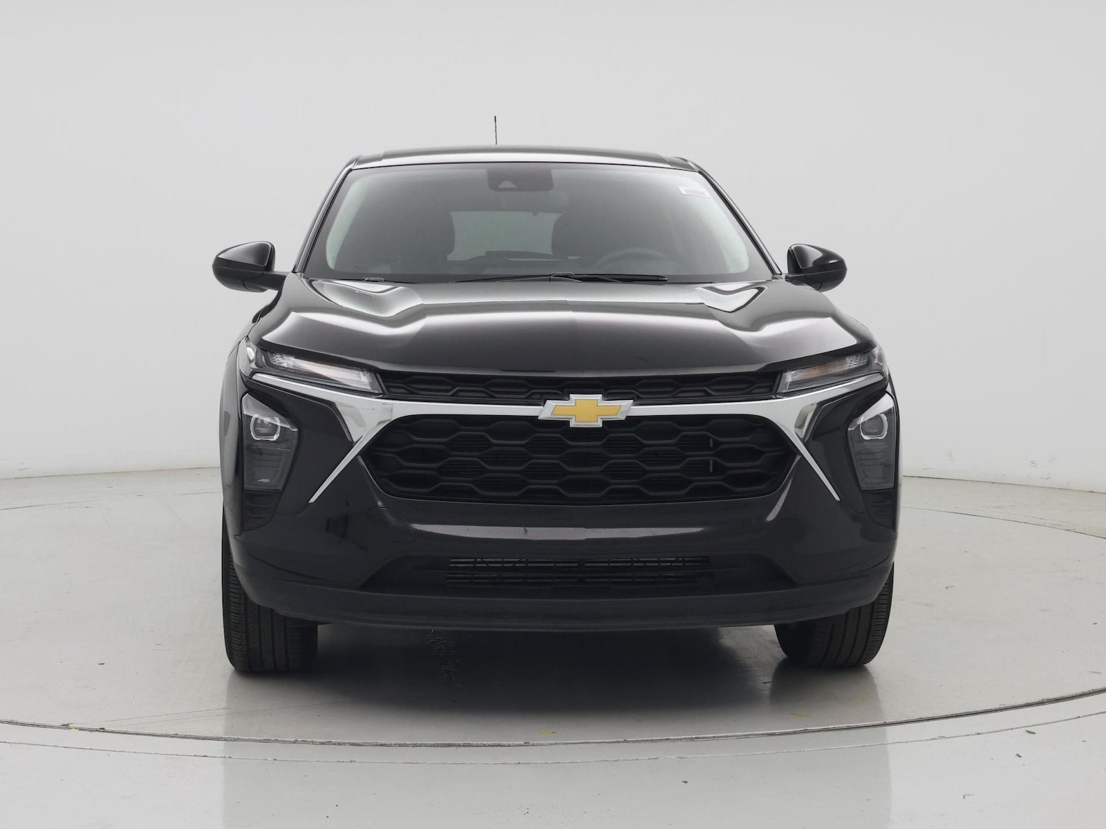 2025 Chevrolet Trax LS - Photo 6