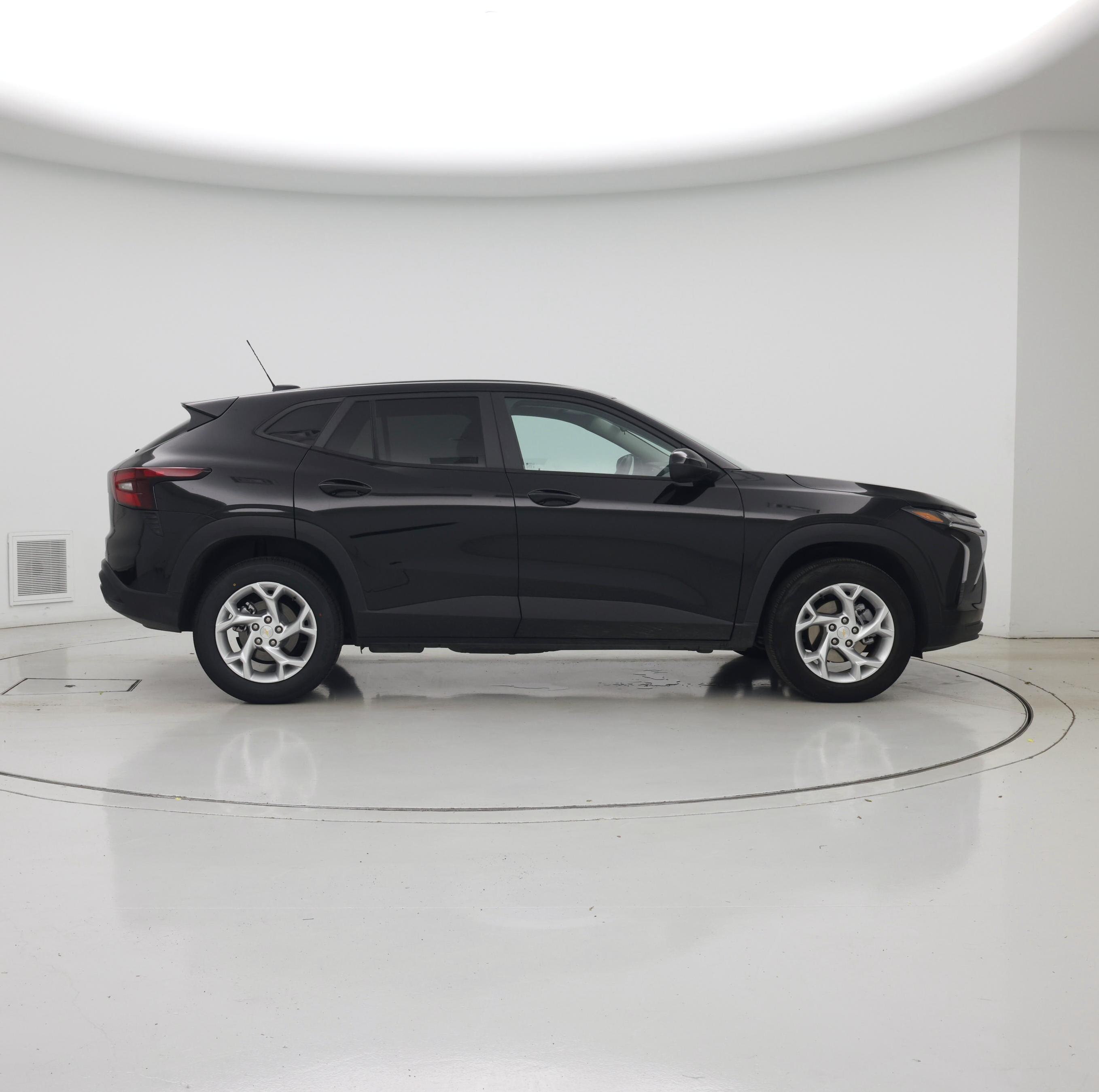 Thumbnail: 2025 Chevrolet Trax - 7
