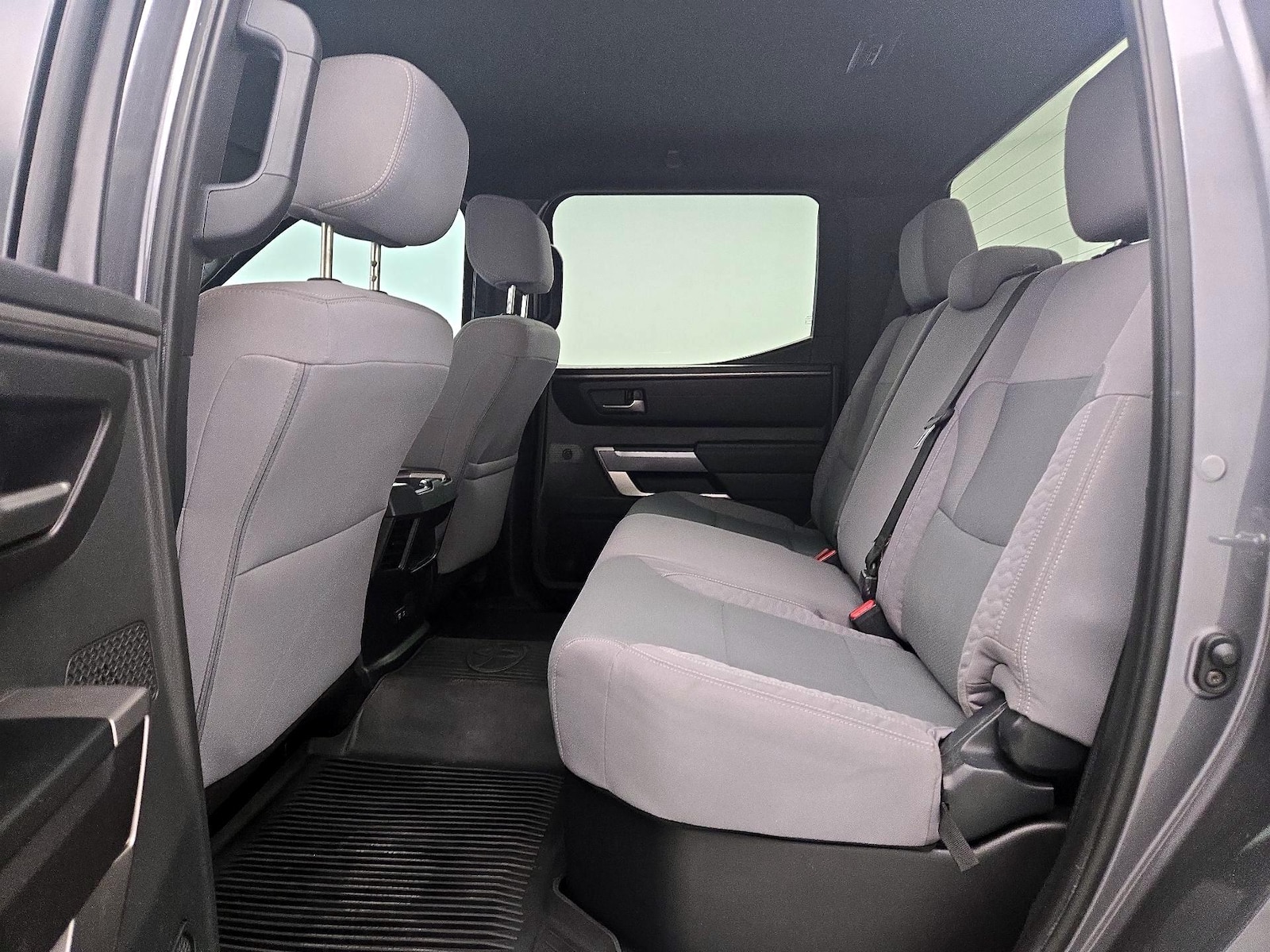 2025 Toyota Tundra SR5 - Photo 20