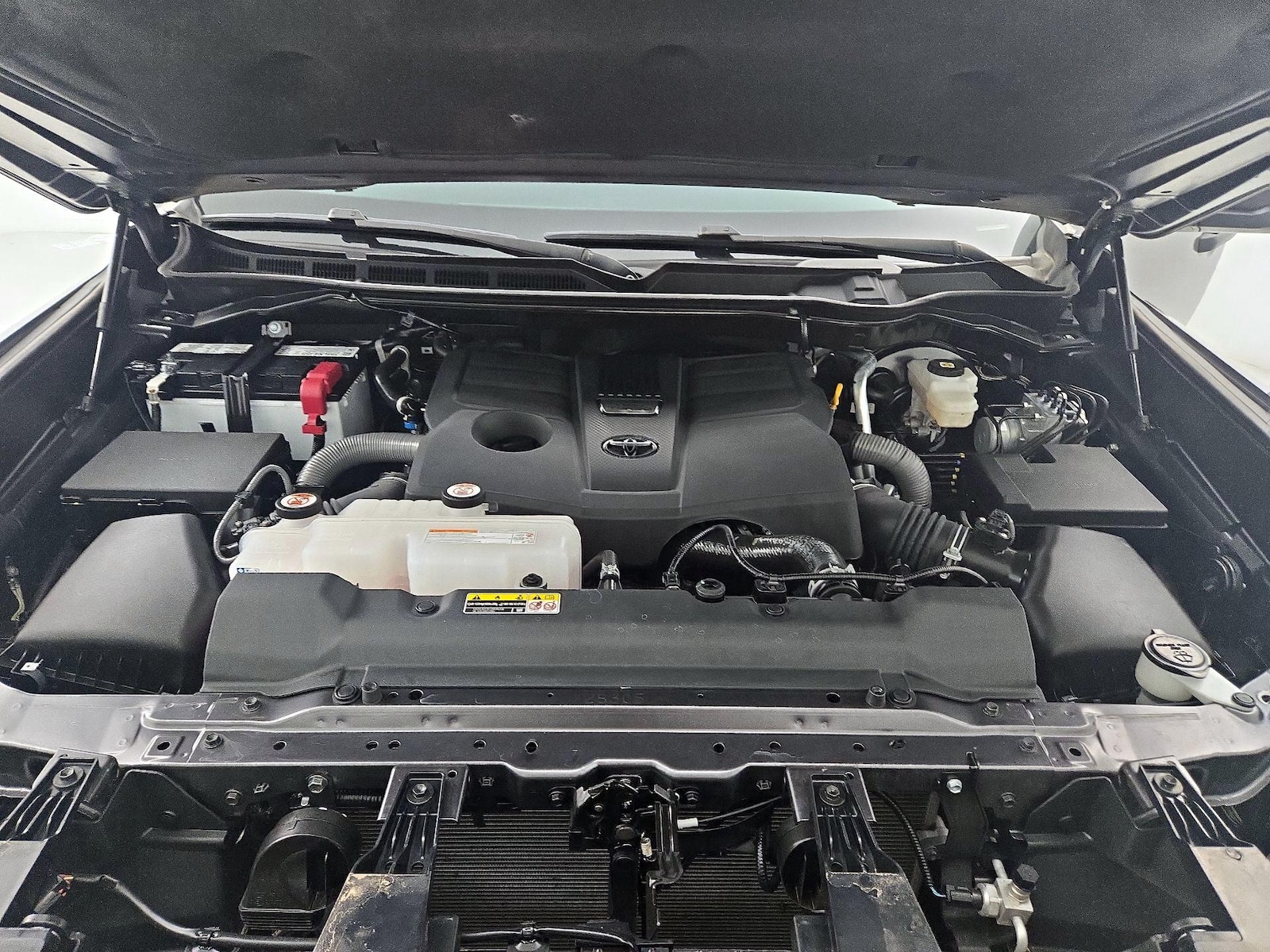 2025 Toyota Tundra SR5 - Photo 22