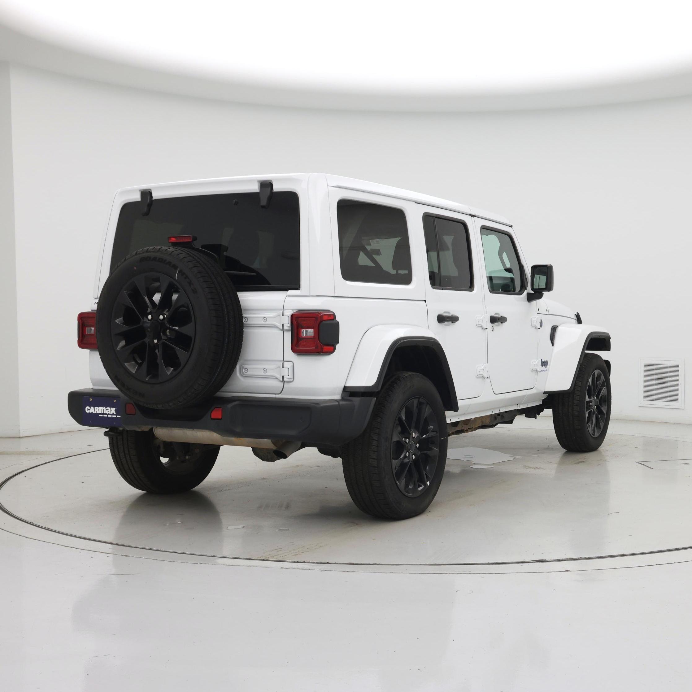 Thumbnail: 2025 Jeep Wrangler - 8