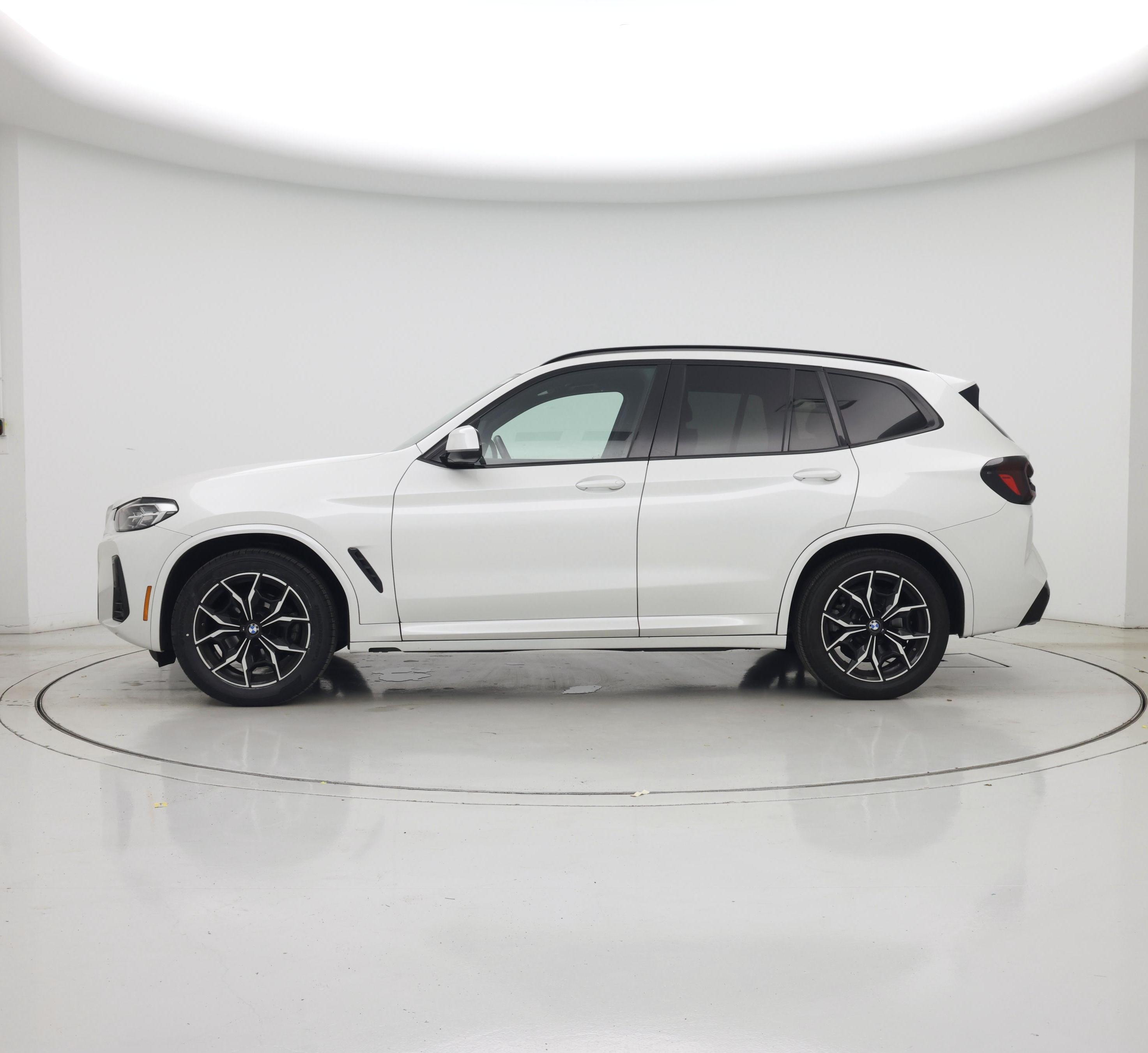 Thumbnail: 2022 BMW X3 - 3