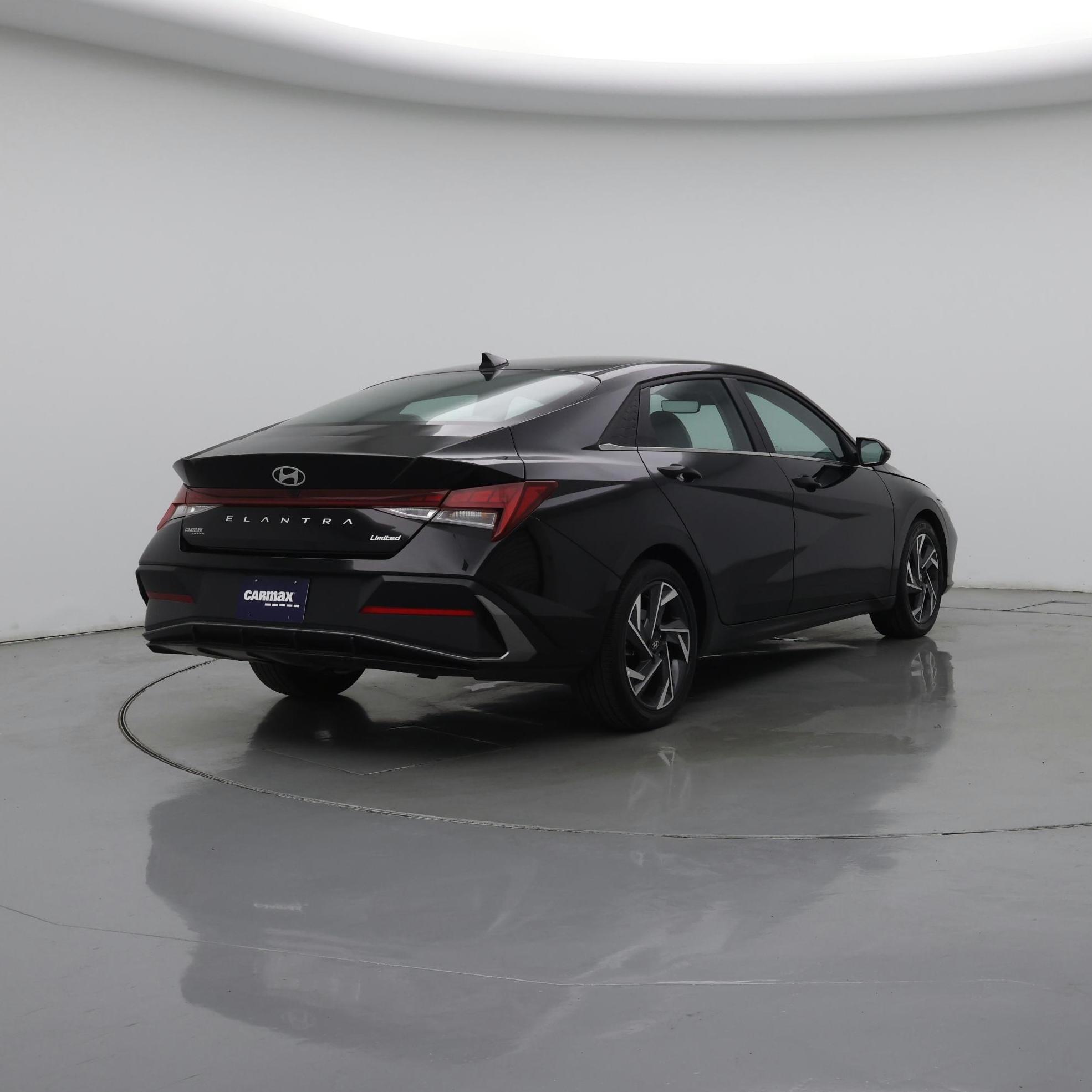 Thumbnail: 2025 Hyundai Elantra - 8