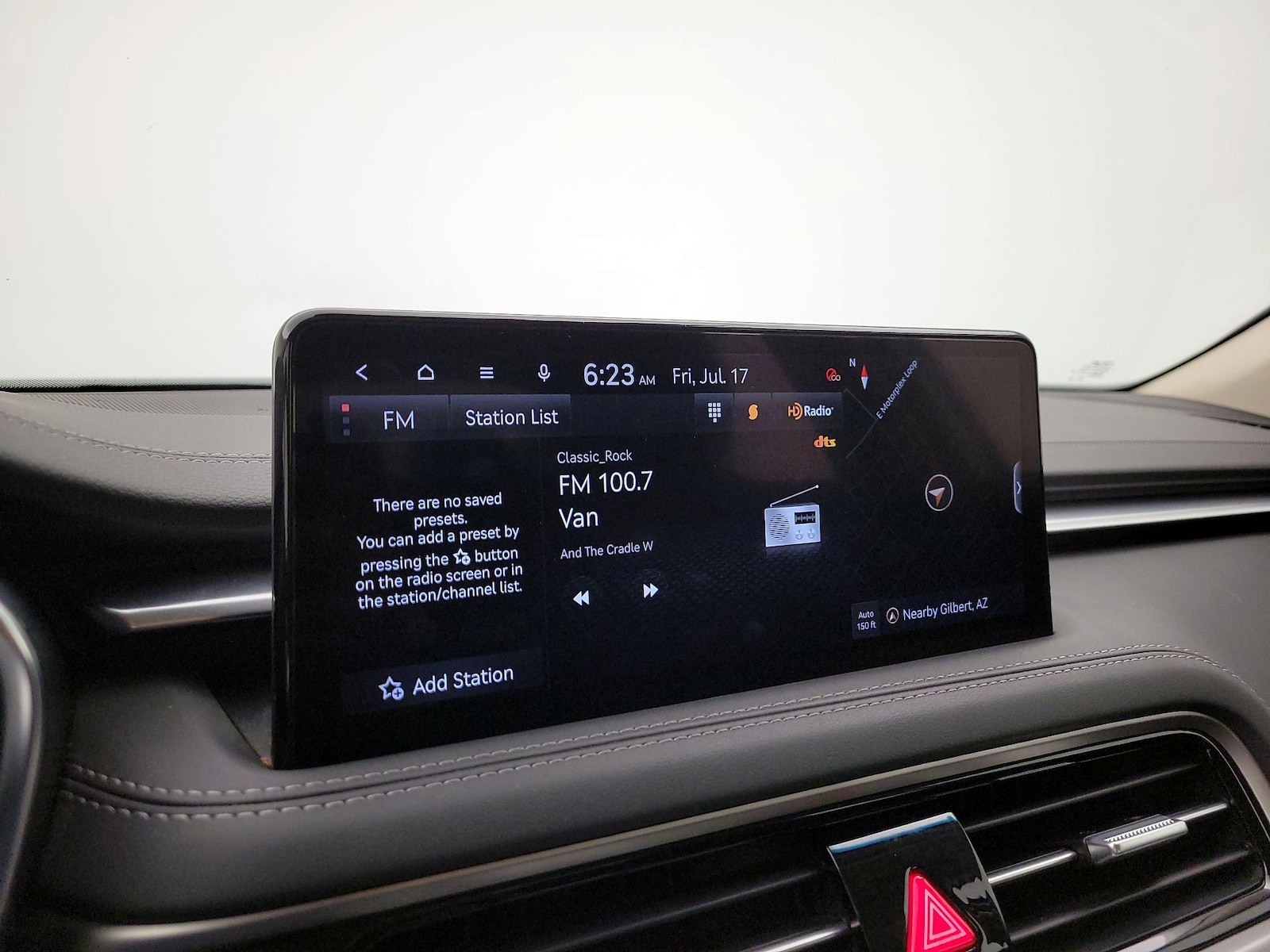 2025 GENESIS G70 Standard - Photo 17