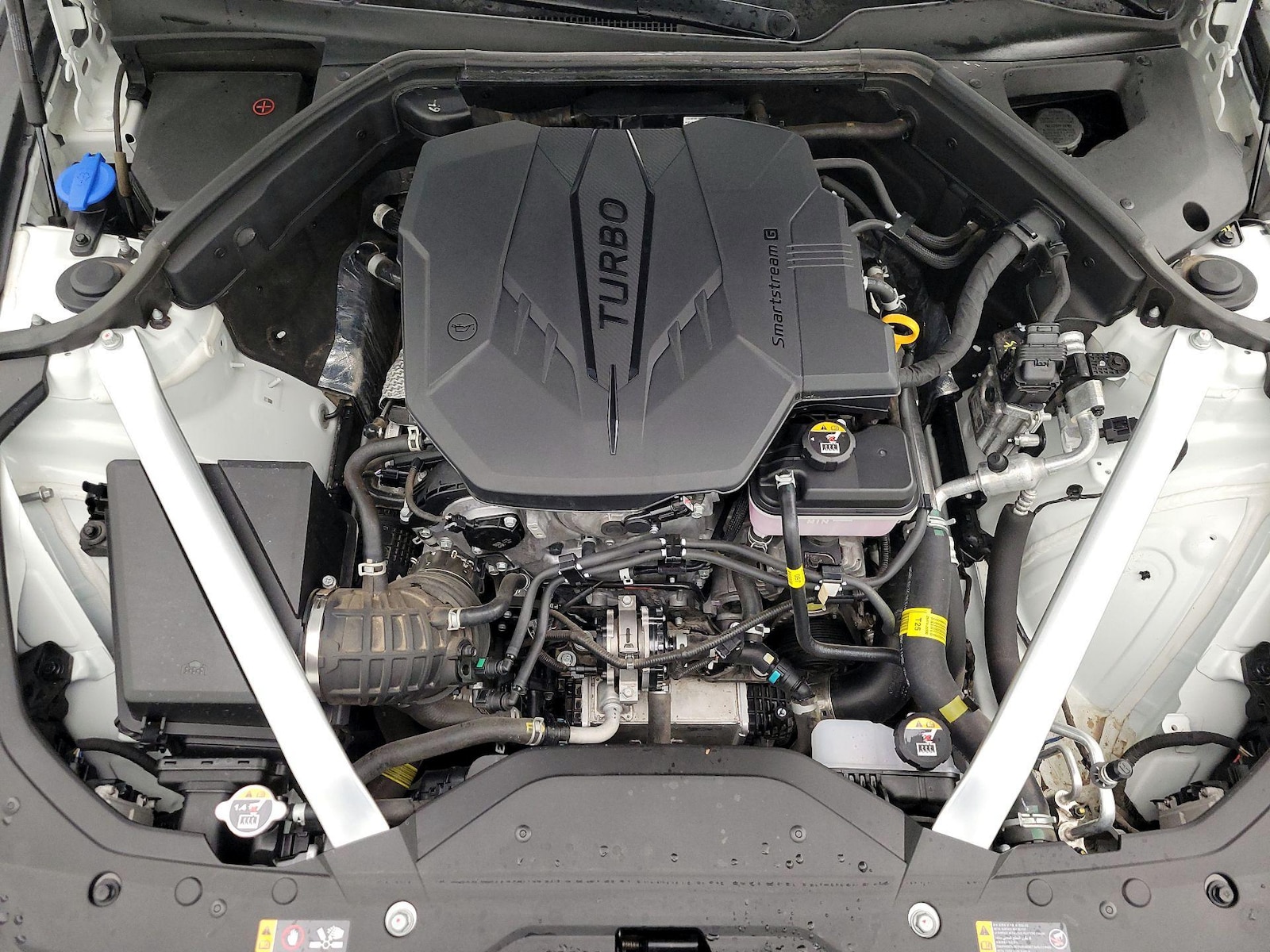 2025 GENESIS G70 Standard - Photo 23