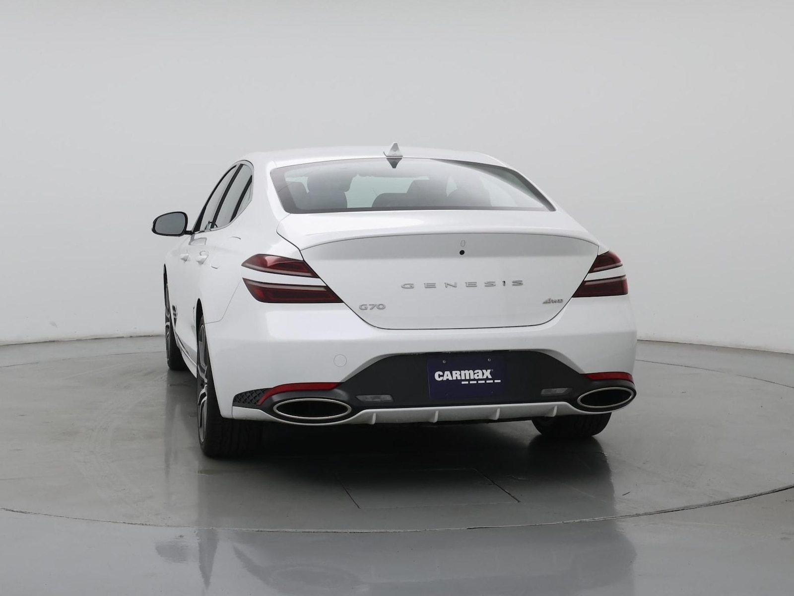 2025 GENESIS G70 Standard - Photo 7