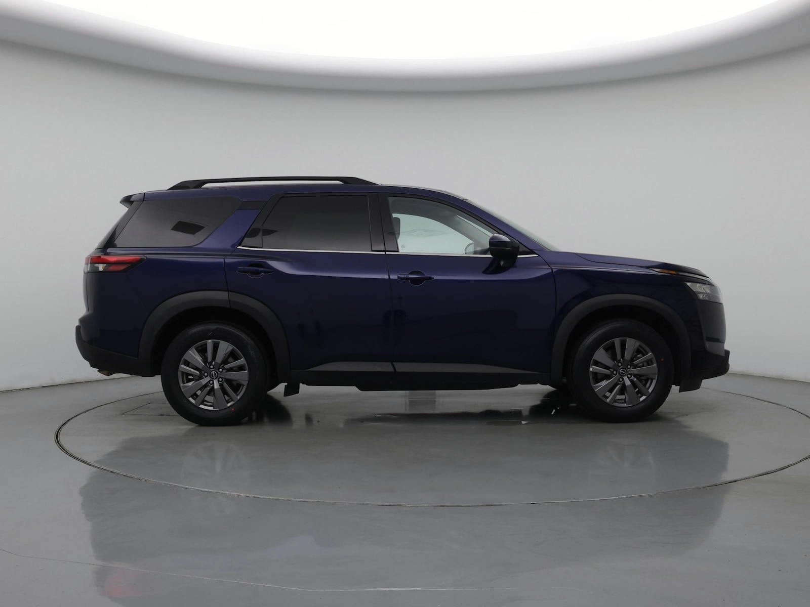 2025 Nissan Pathfinder SV - Photo 8
