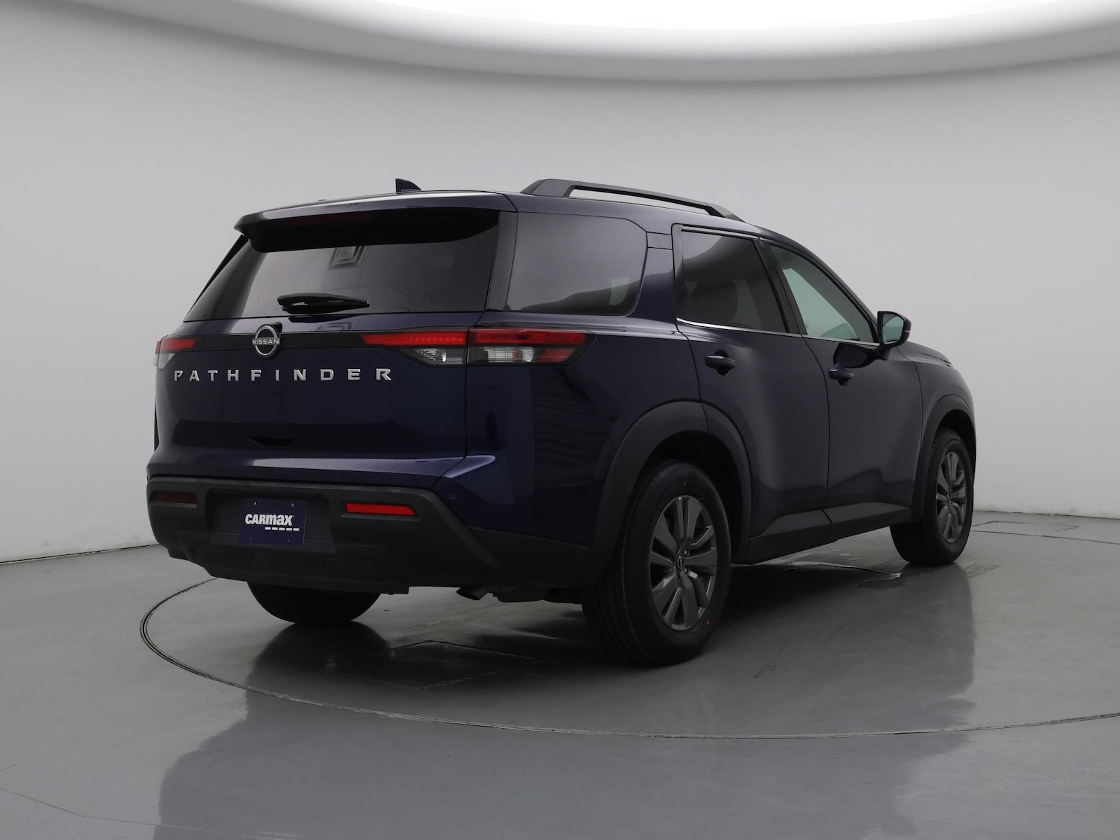 2025 Nissan Pathfinder SV - Photo 9
