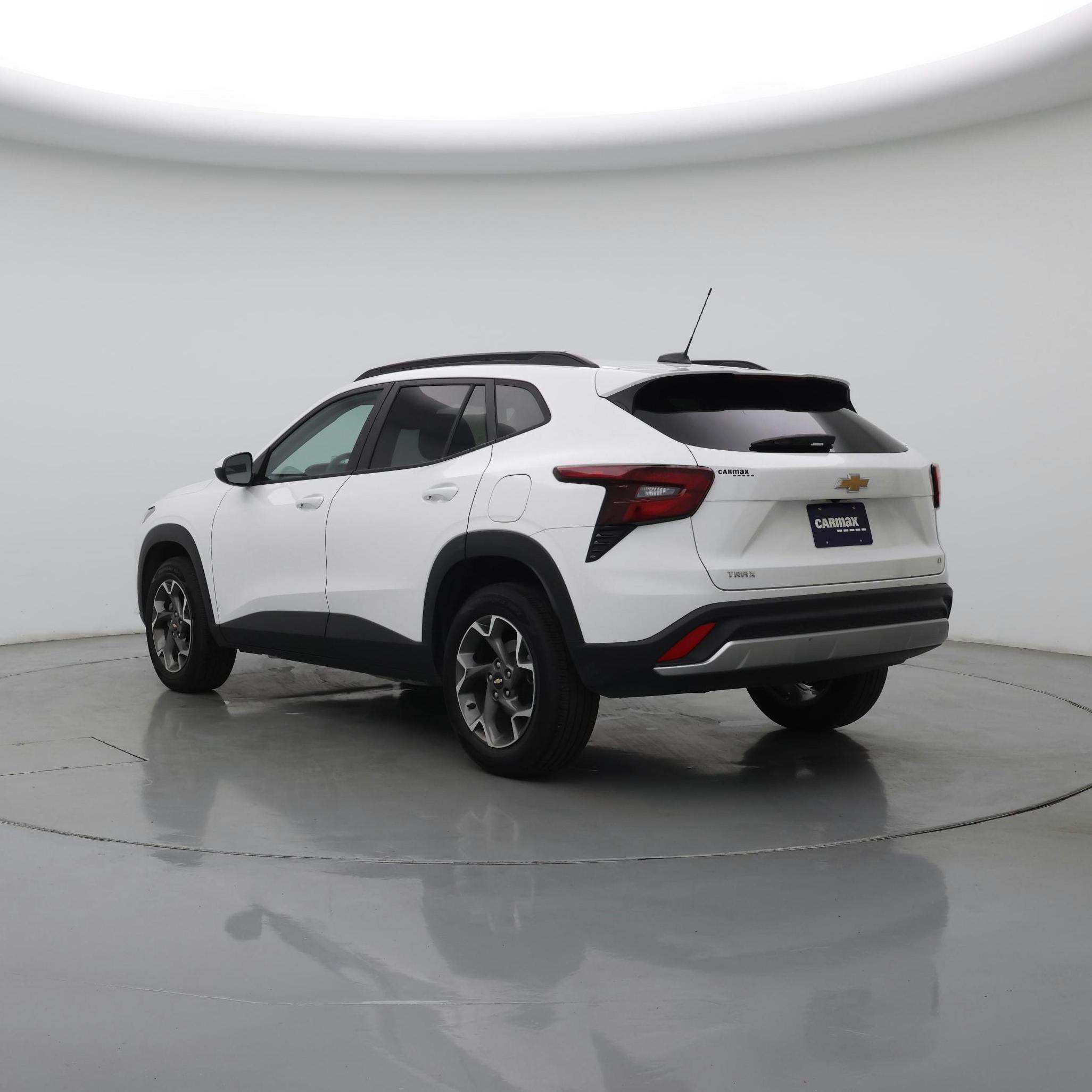 Thumbnail: 2025 Chevrolet Trax - 2