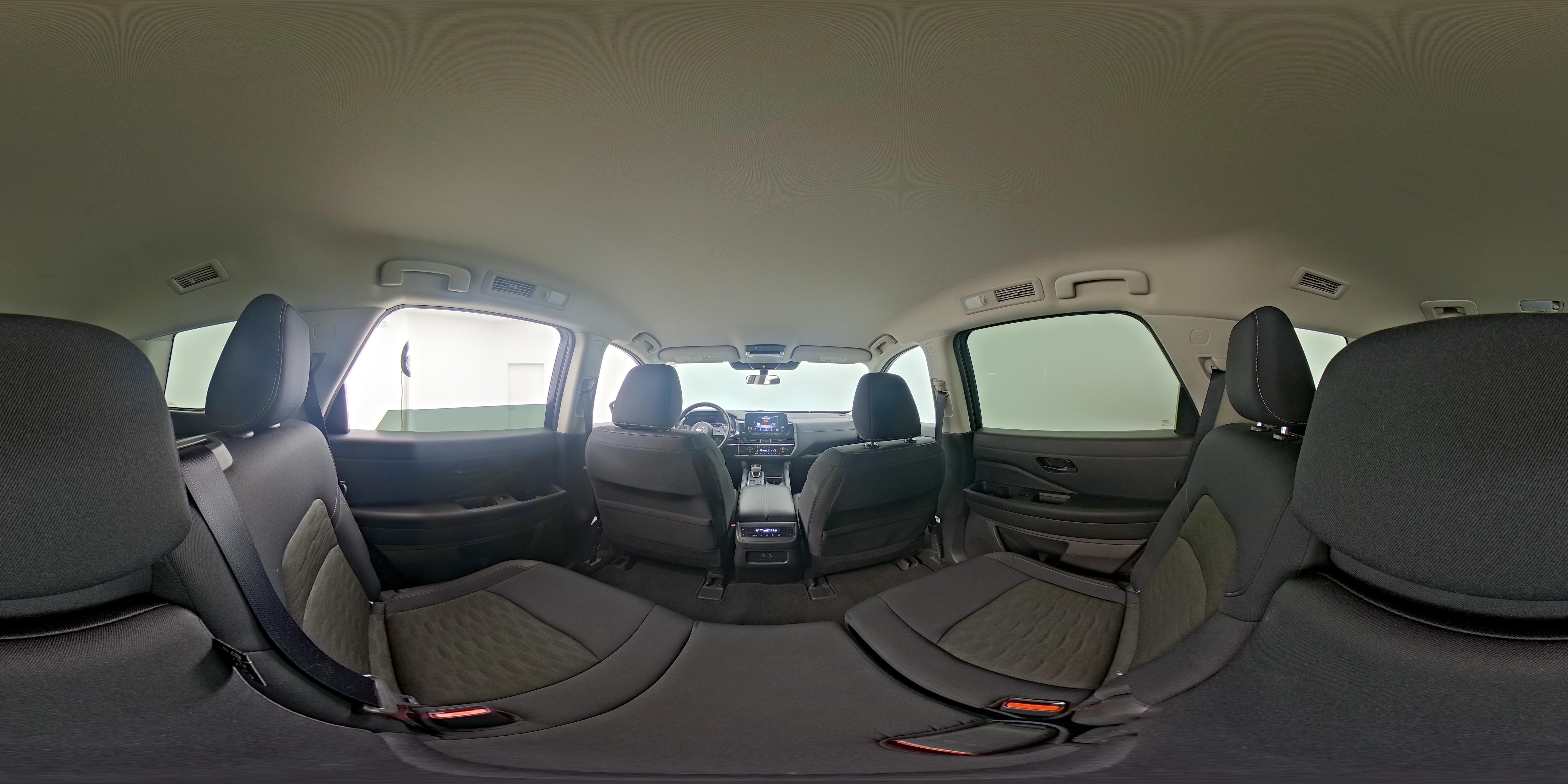 2025 Nissan Pathfinder SV - Photo 27
