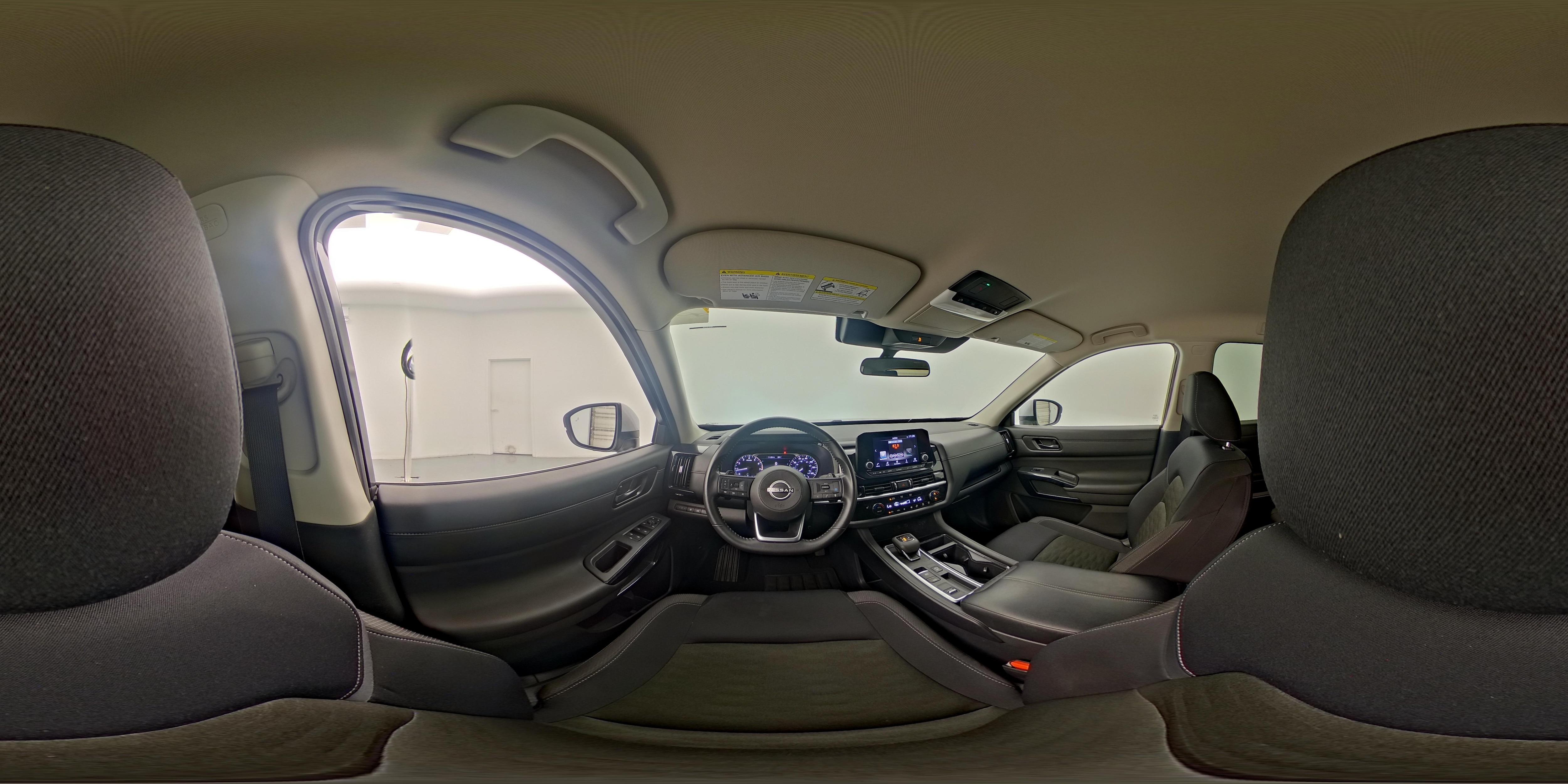 2025 Nissan Pathfinder SV - Photo 28