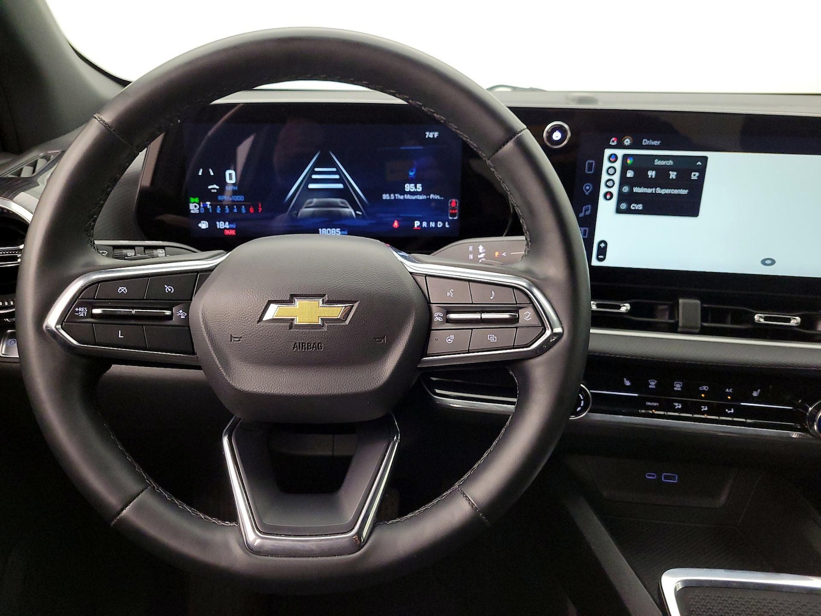 2025 Chevrolet Equinox LT - Photo 11