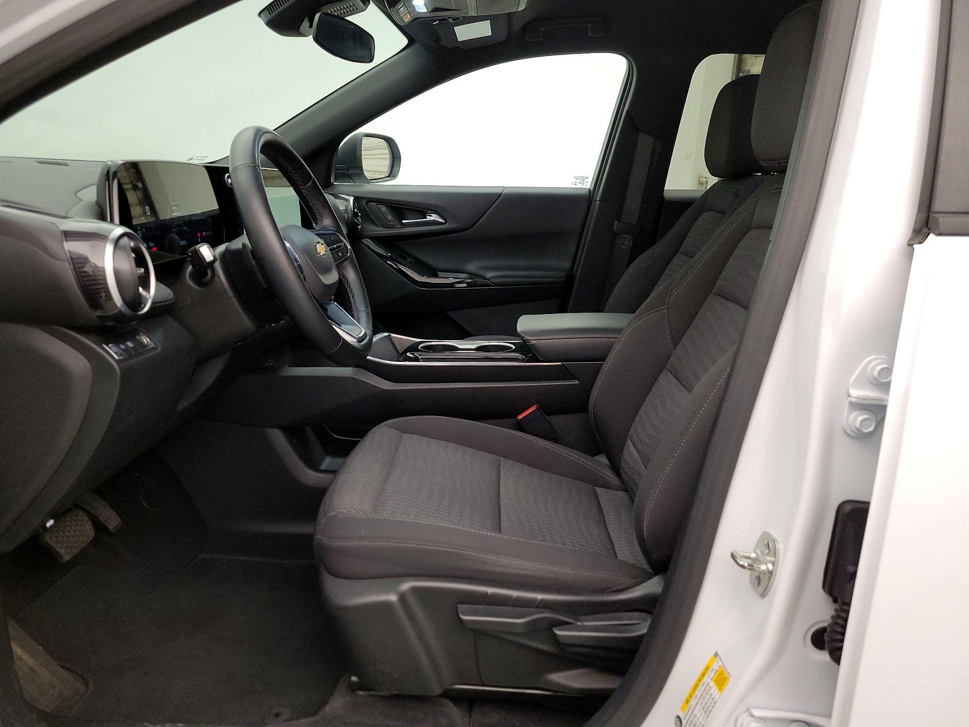 Thumbnail: 2025 Chevrolet Equinox - 11