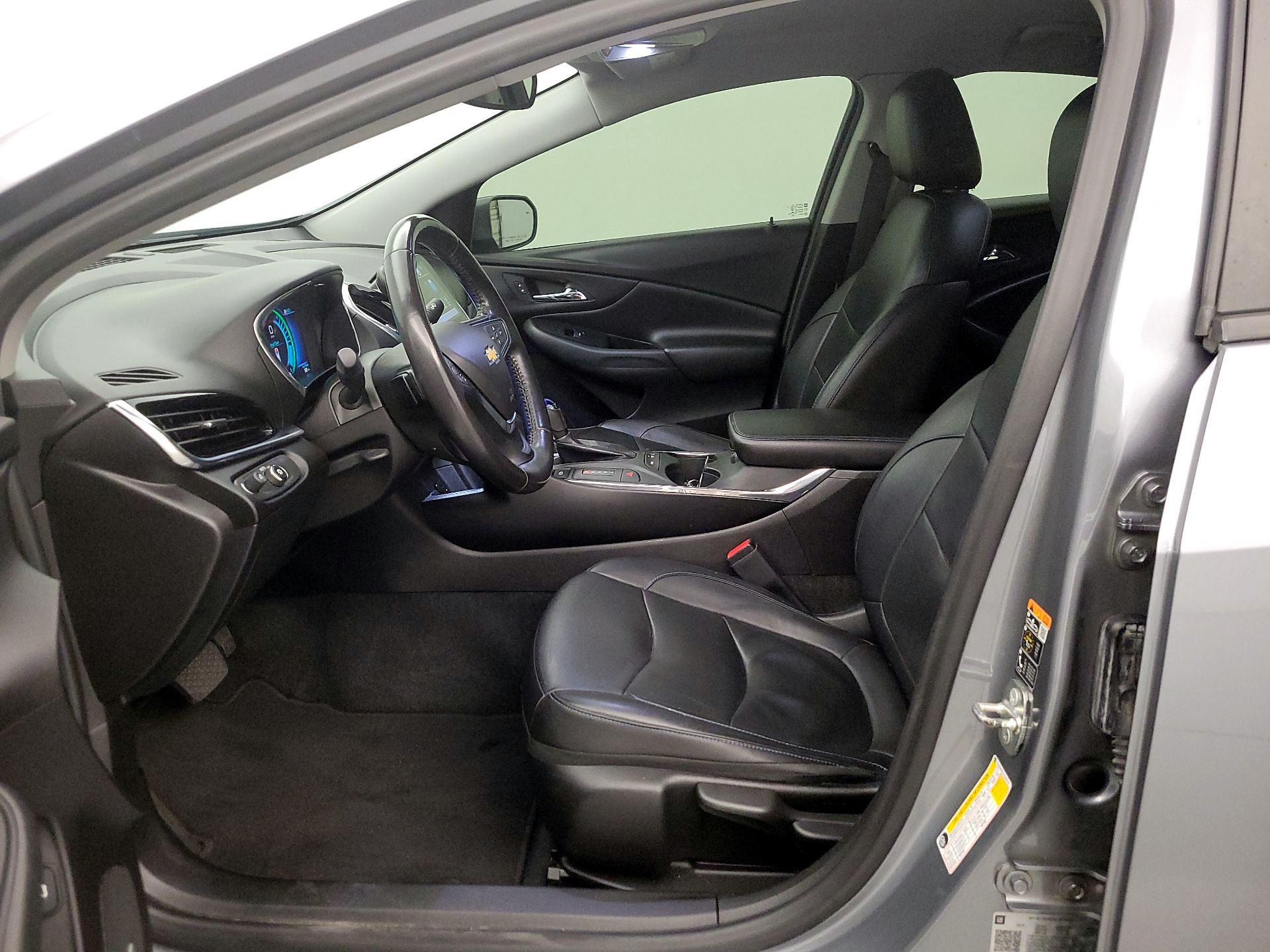 Thumbnail: 2018 Chevrolet Volt - 11
