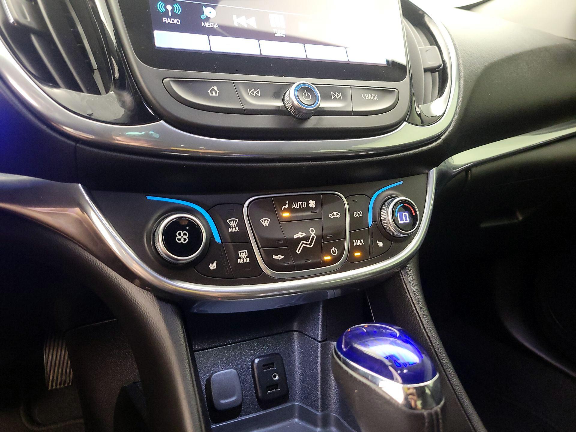 Thumbnail: 2018 Chevrolet Volt - 16