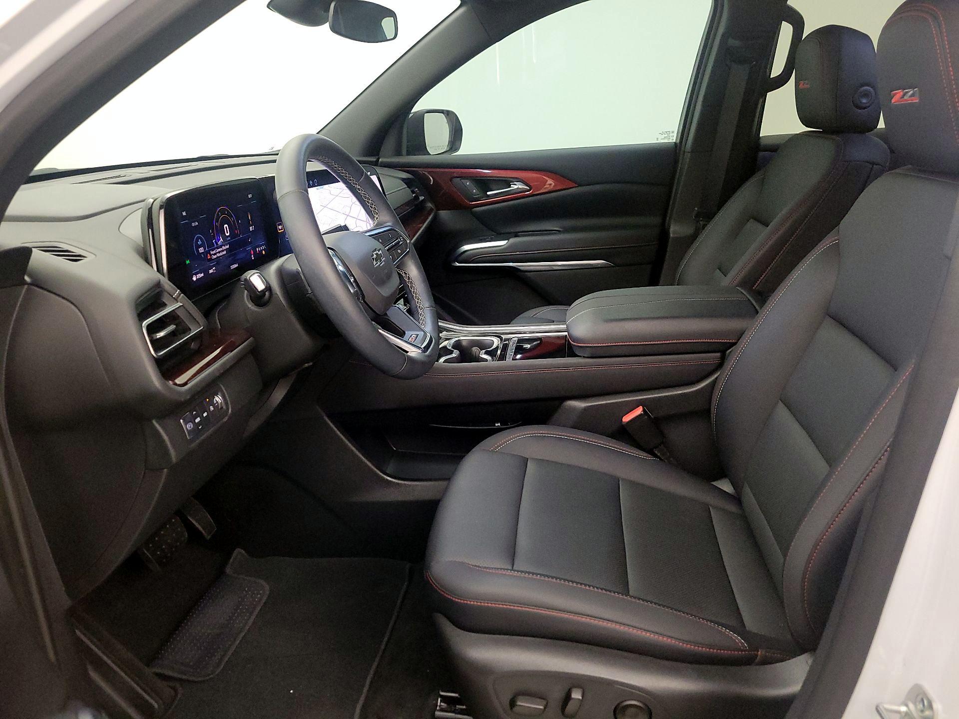 Thumbnail: 2025 Chevrolet Traverse - 11