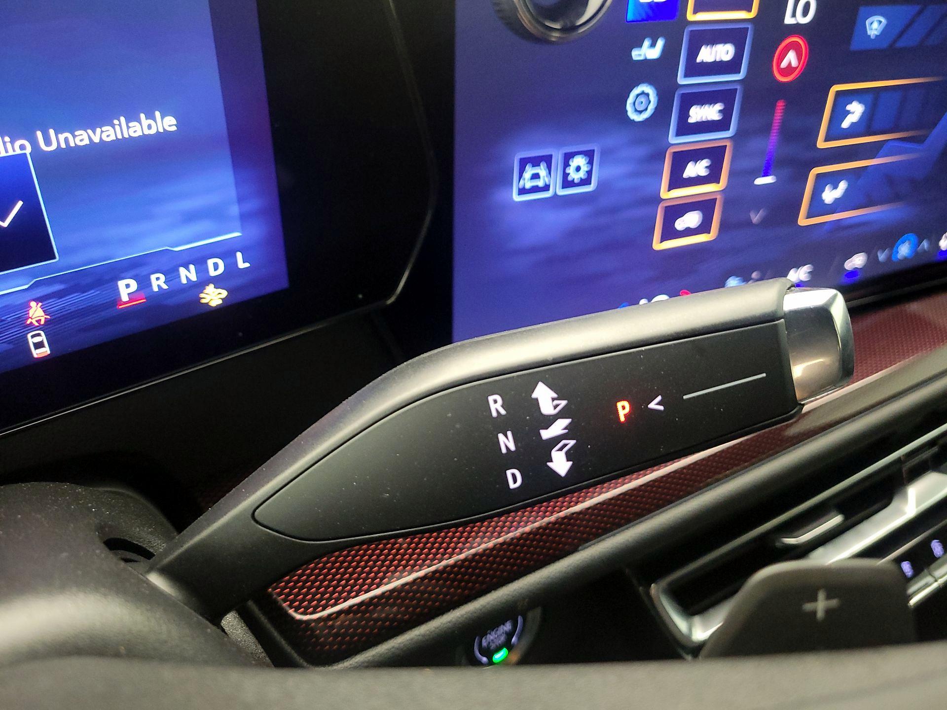Thumbnail: 2025 Chevrolet Traverse - 18