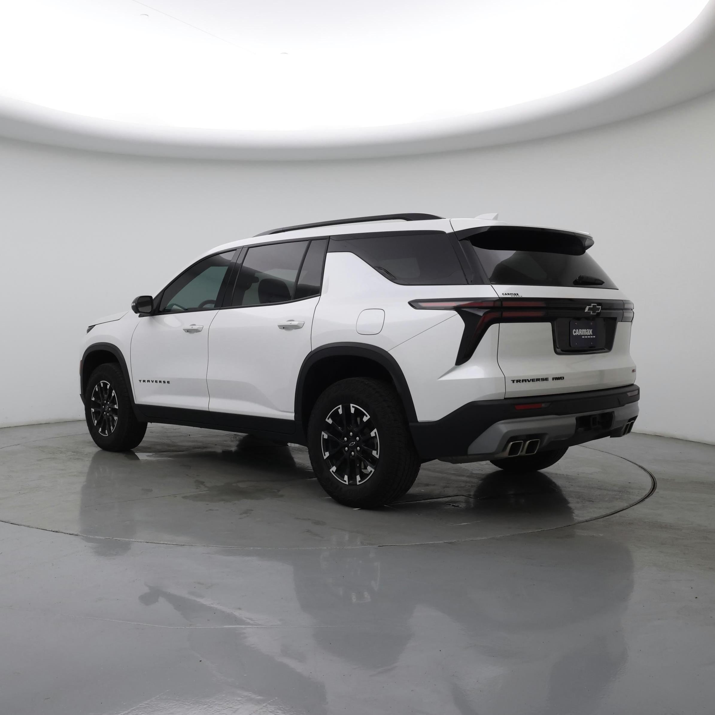 Thumbnail: 2025 Chevrolet Traverse - 2