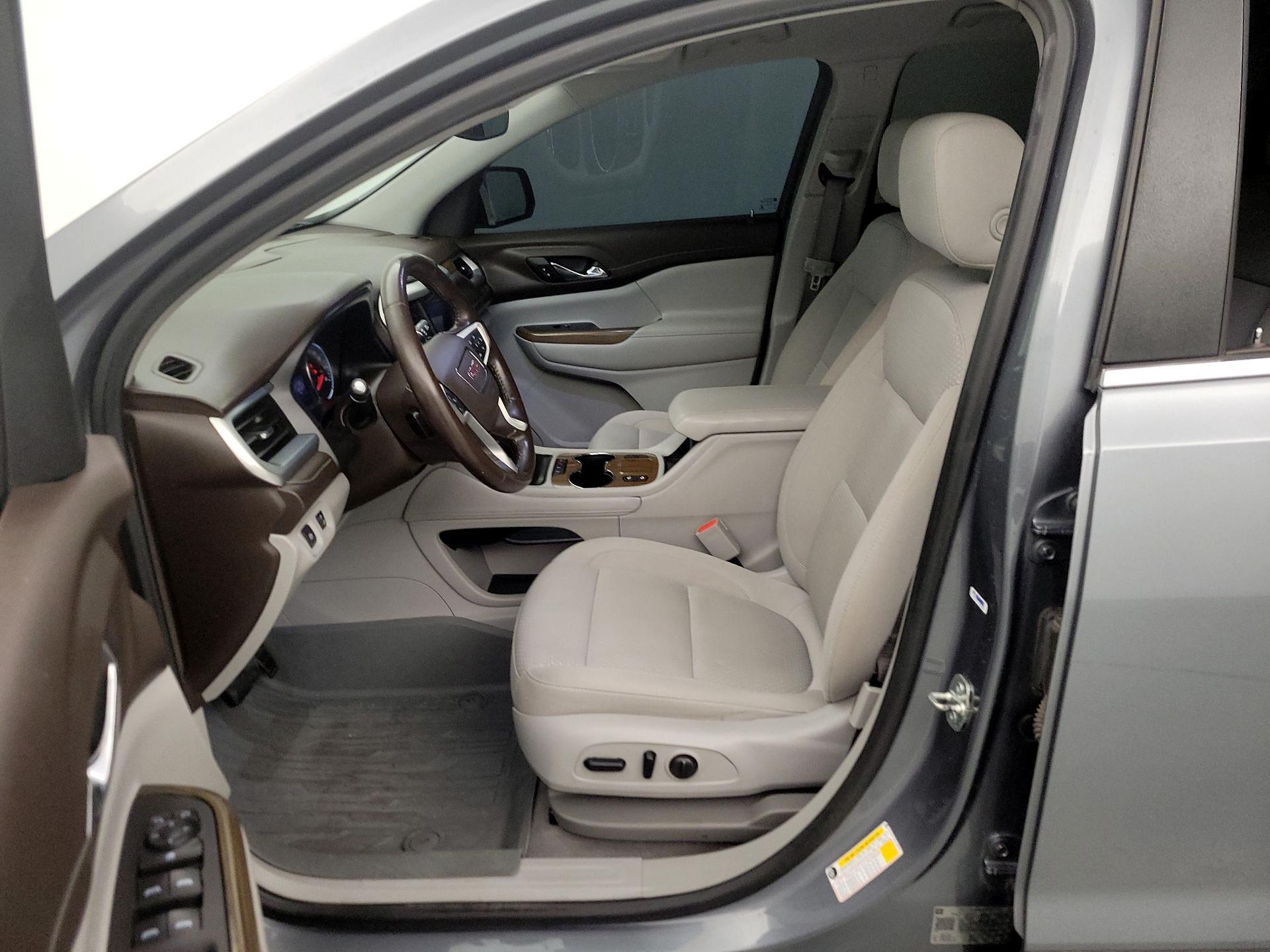 Thumbnail: 2020 GMC Acadia - 11