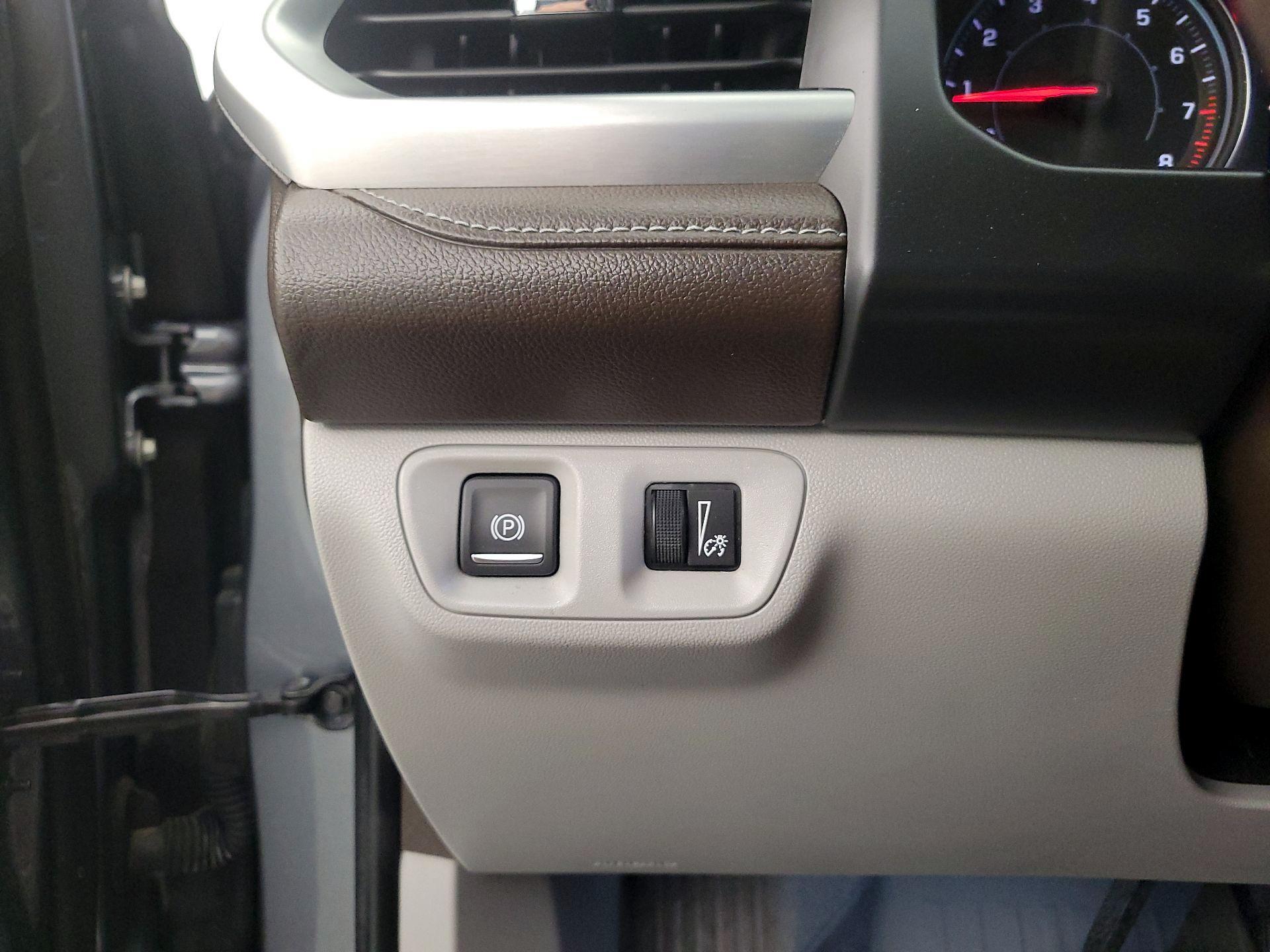 Thumbnail: 2020 GMC Acadia - 13