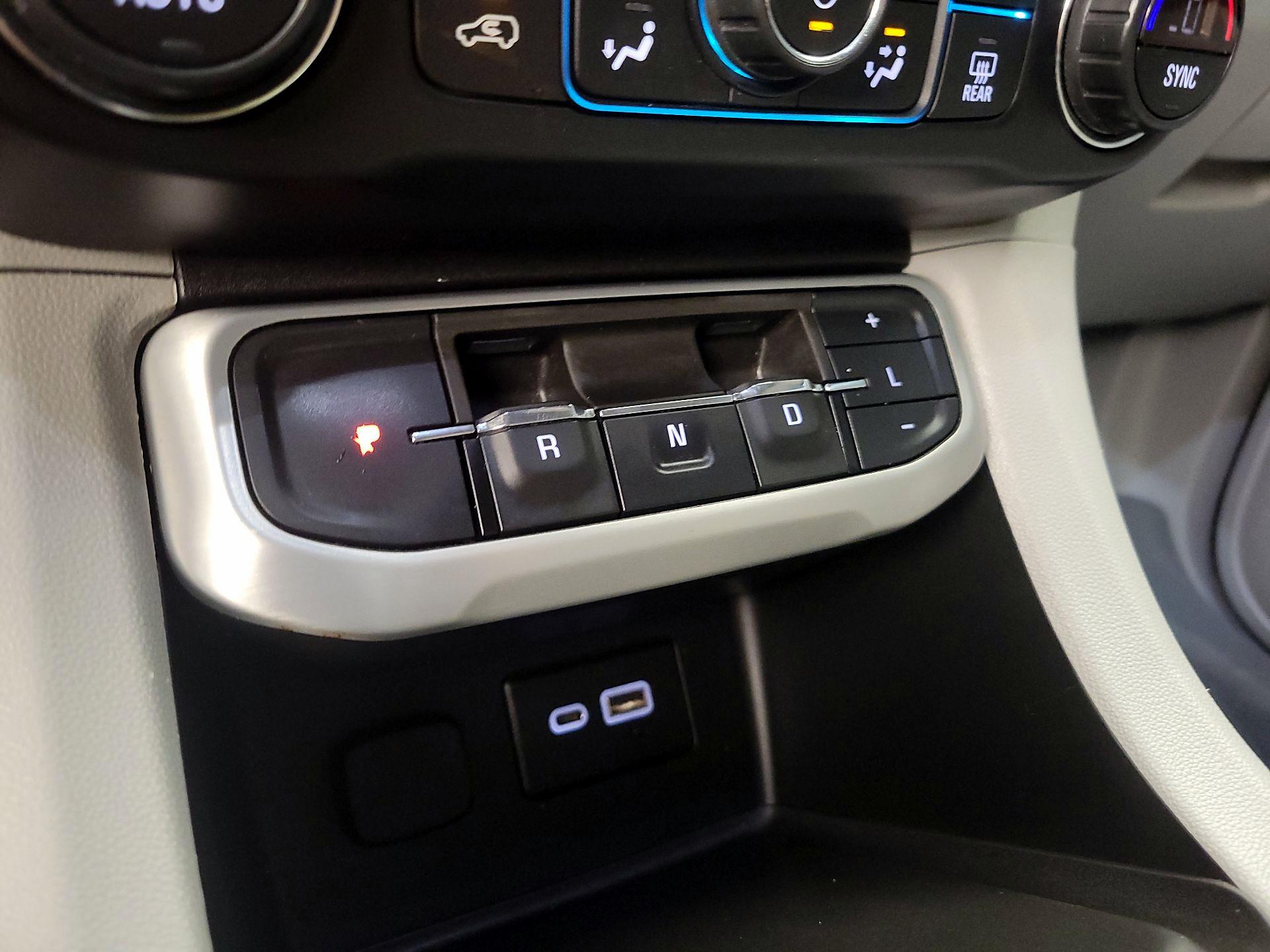 Thumbnail: 2020 GMC Acadia - 17
