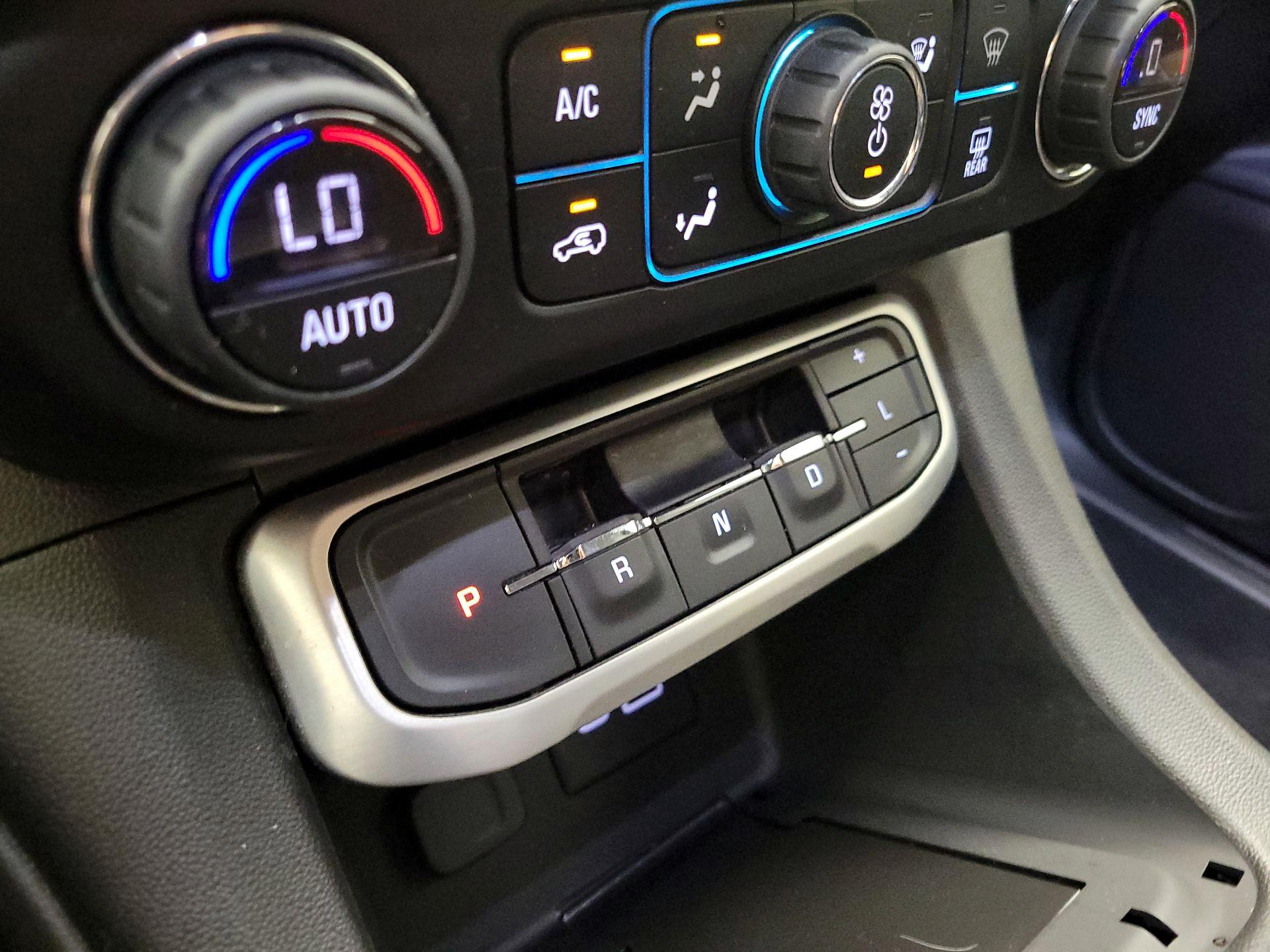 Thumbnail: 2020 GMC Acadia - 17