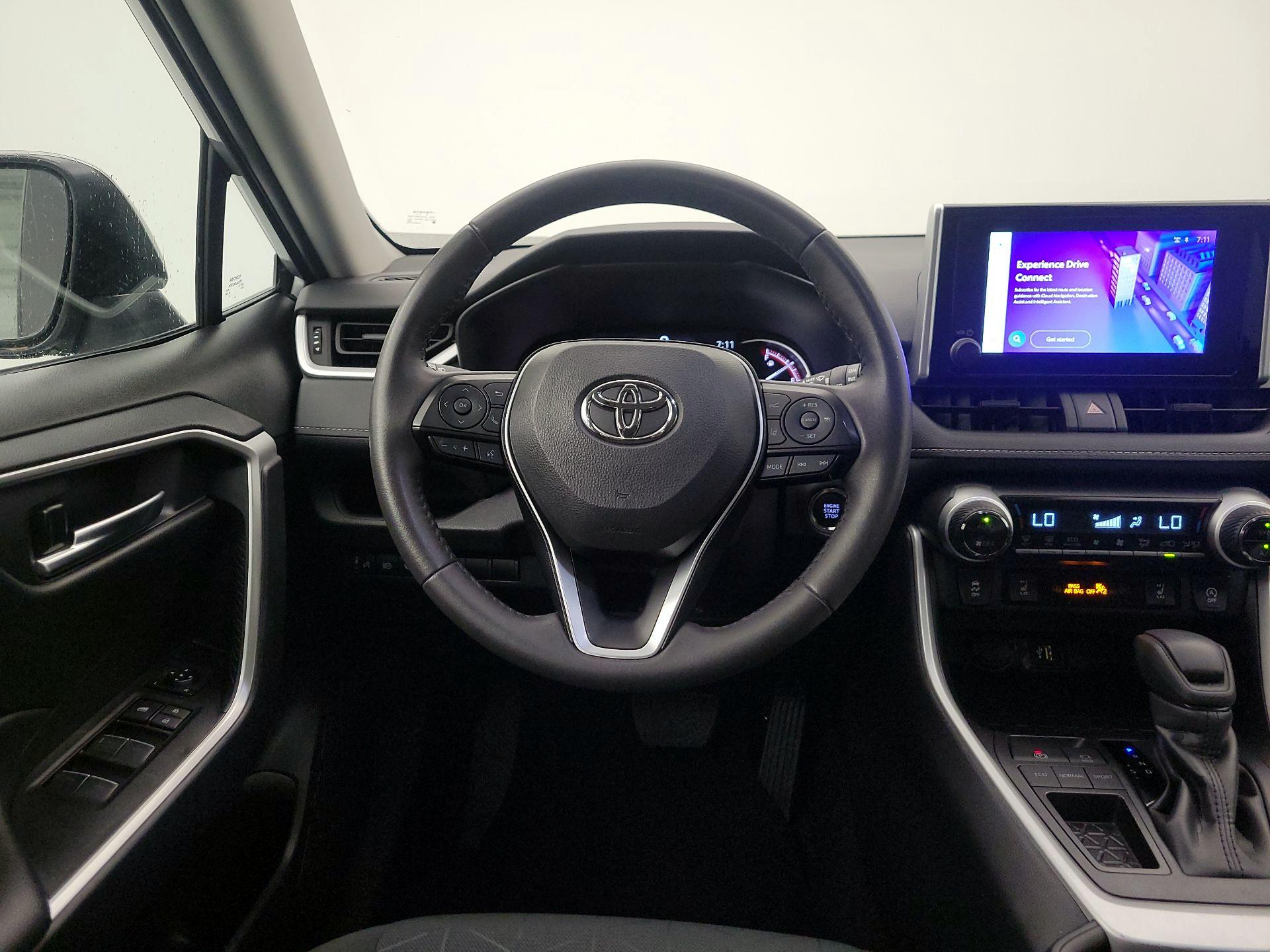 Thumbnail: 2025 Toyota RAV4 - 10