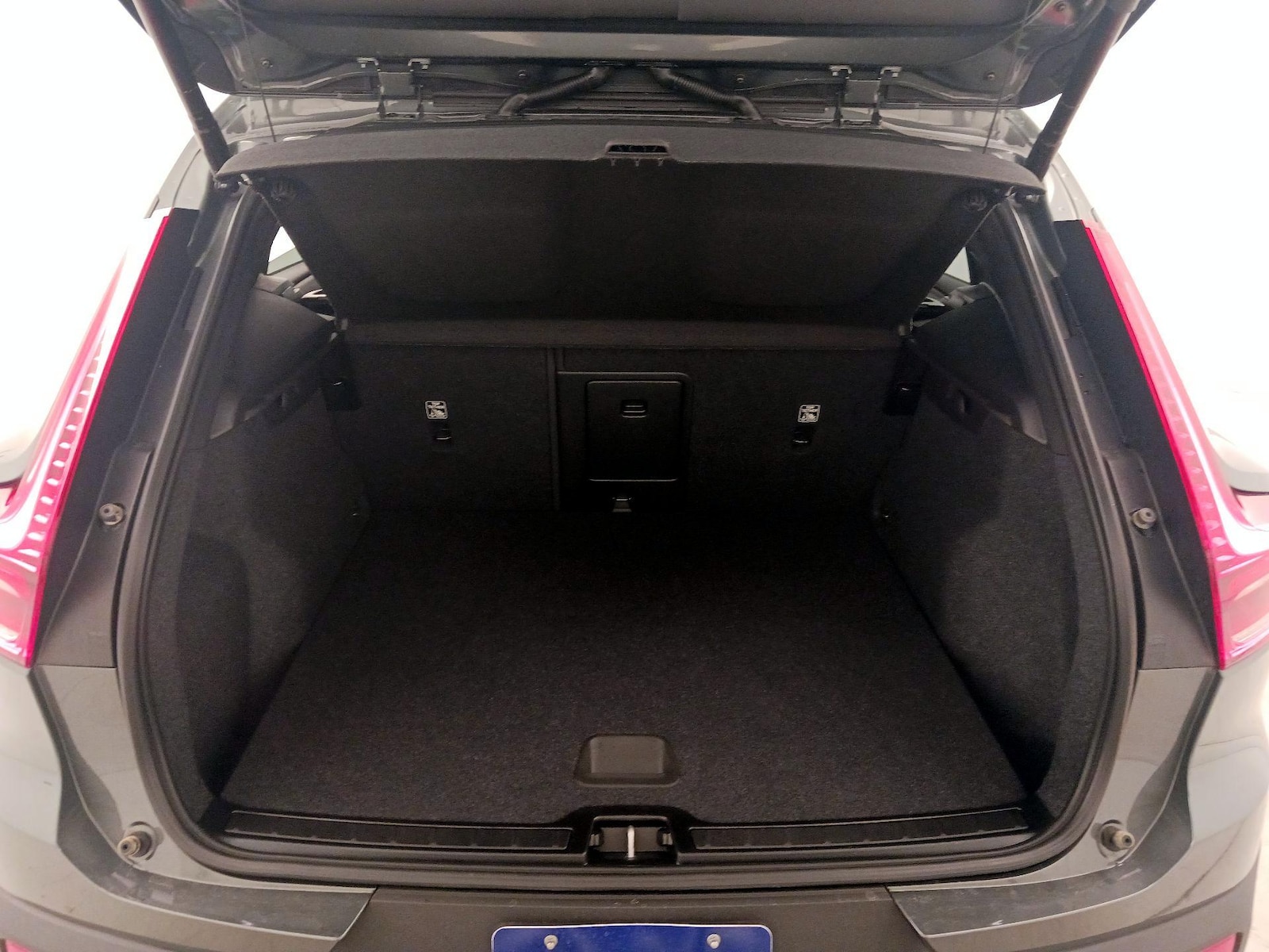 2026 Volvo XC40 Core - Photo 23