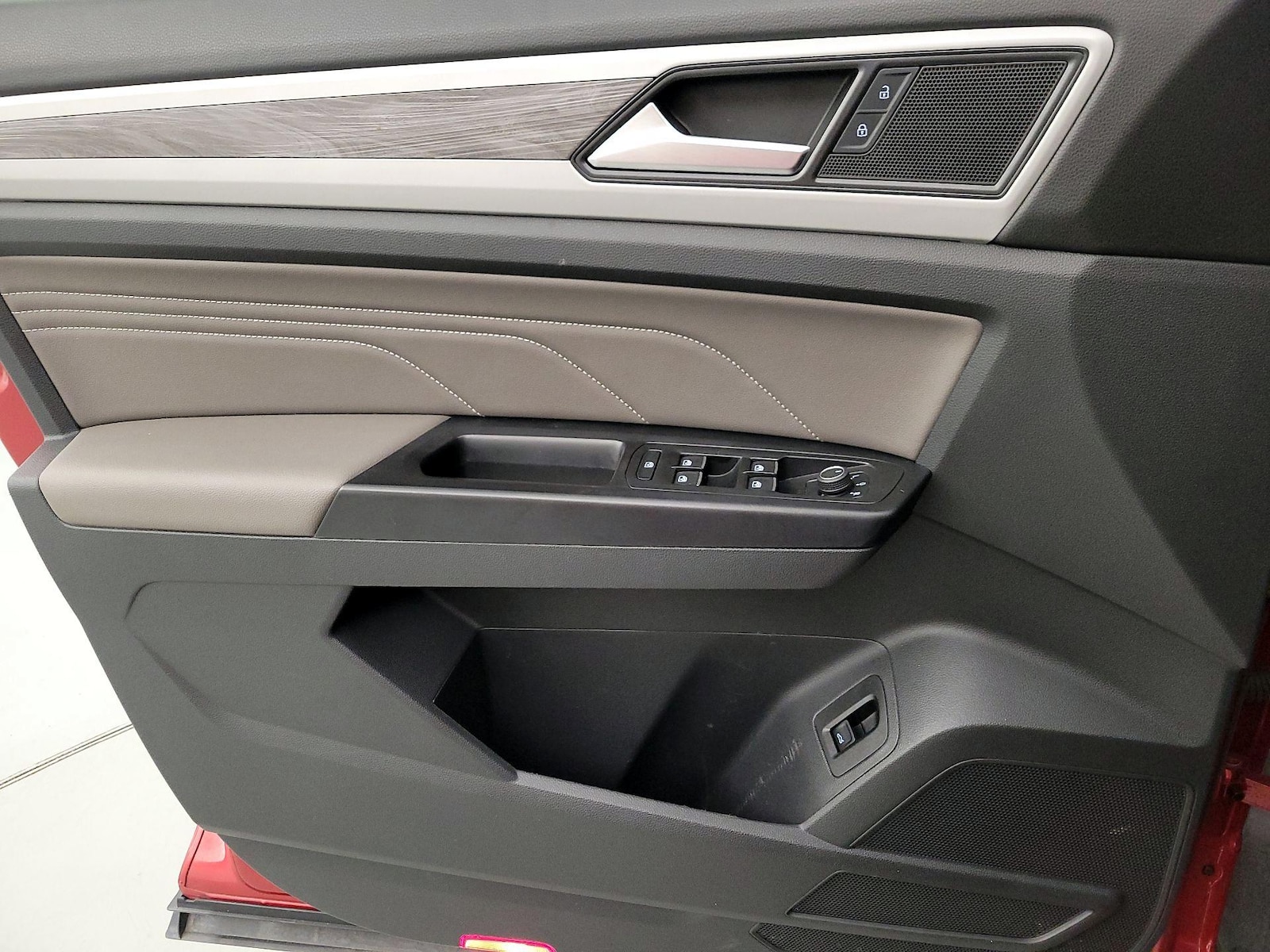 2021 Volkswagen Atlas Cross Sport SE w/Tech - Photo 13