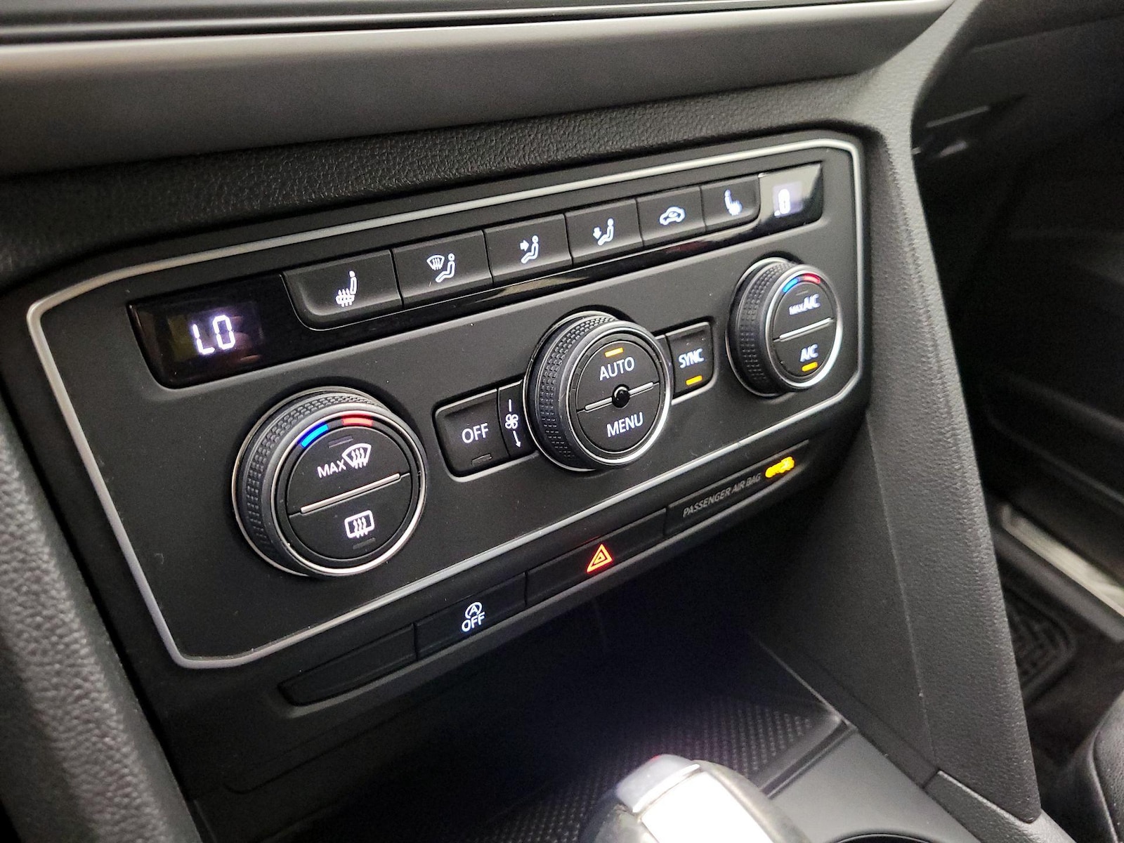 2021 Volkswagen Atlas Cross Sport SE w/Tech - Photo 17