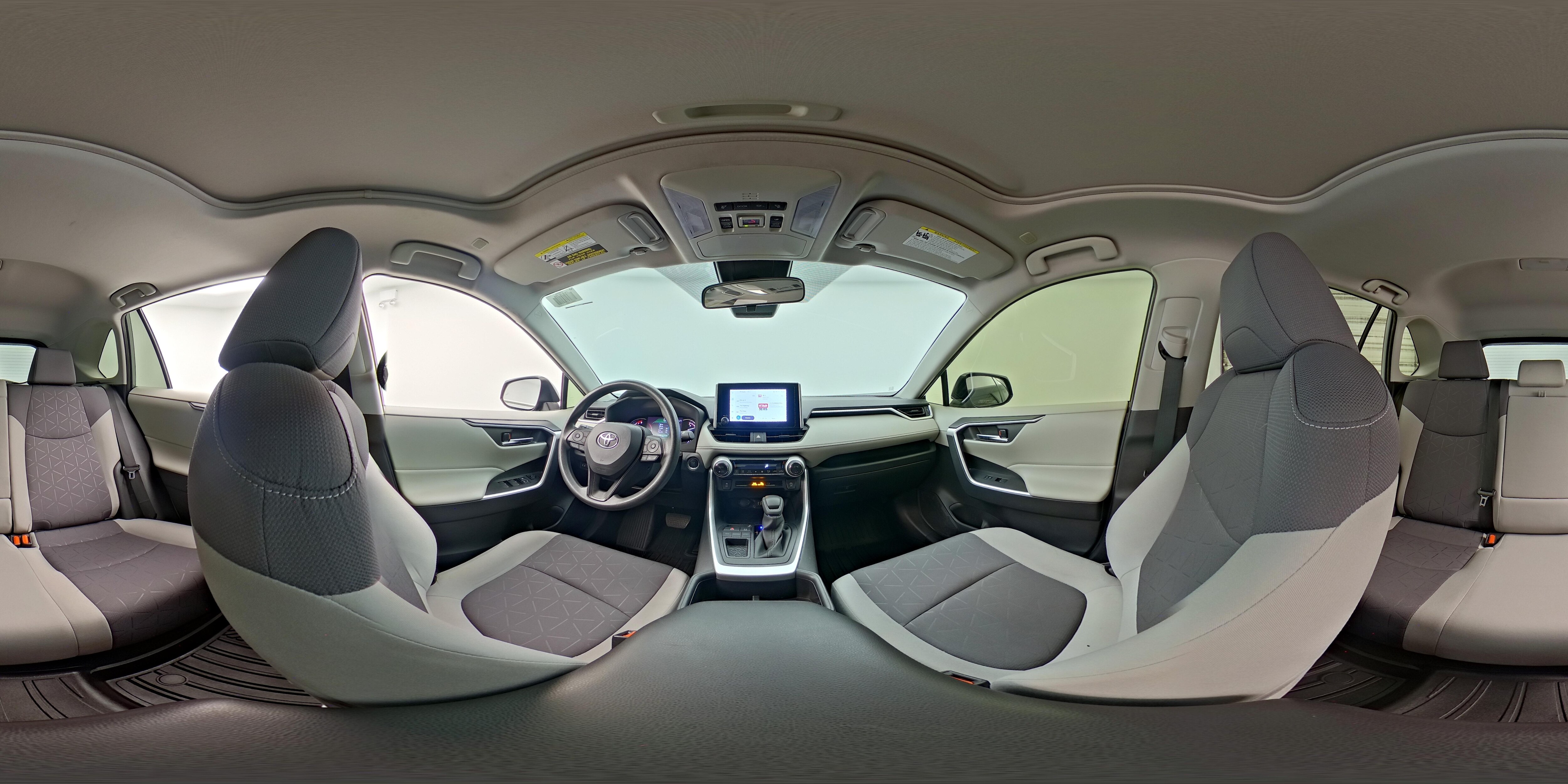 2023 Toyota RAV4 XLE - Photo 25
