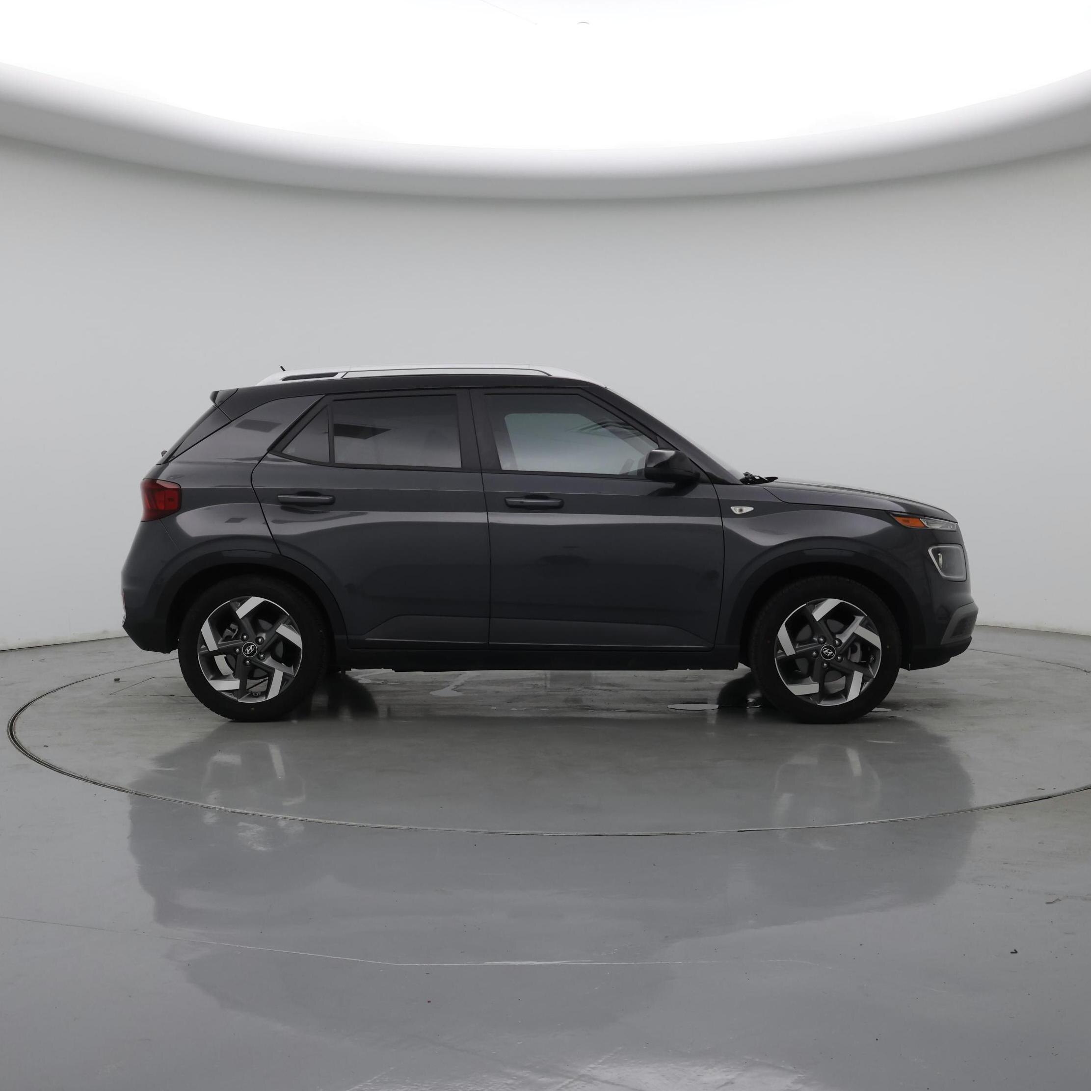 Thumbnail: 2023 Hyundai Venue - 7