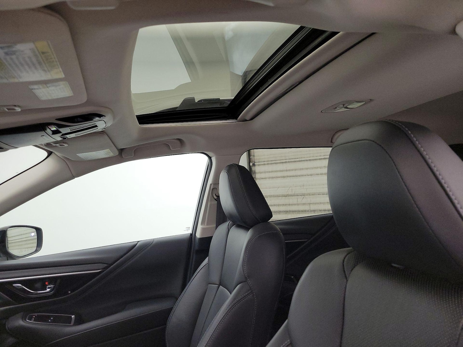 Sunroof(s) & Overhead Airbags