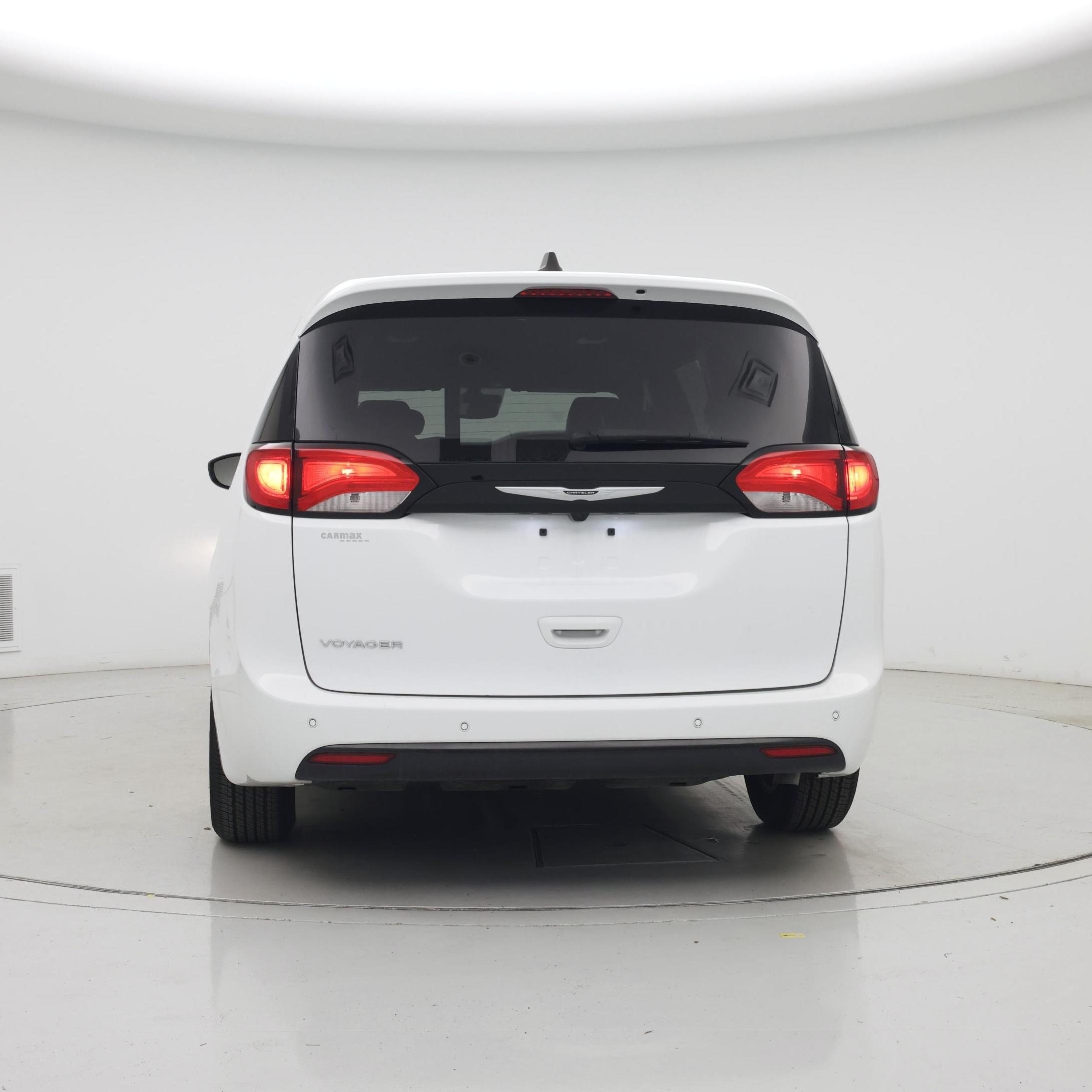Thumbnail: 2025 Chrysler Voyager - 6