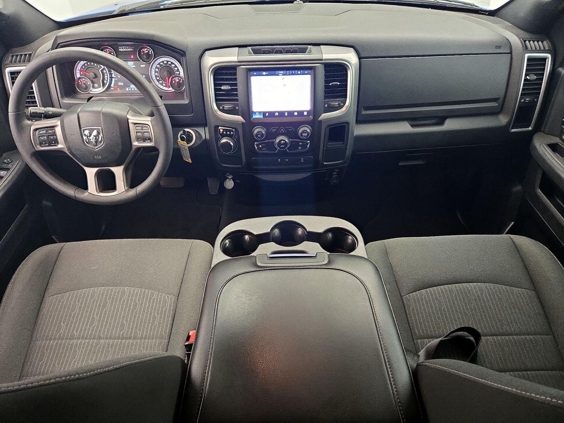 Thumbnail: 2022 RAM 1500 Classic - 9