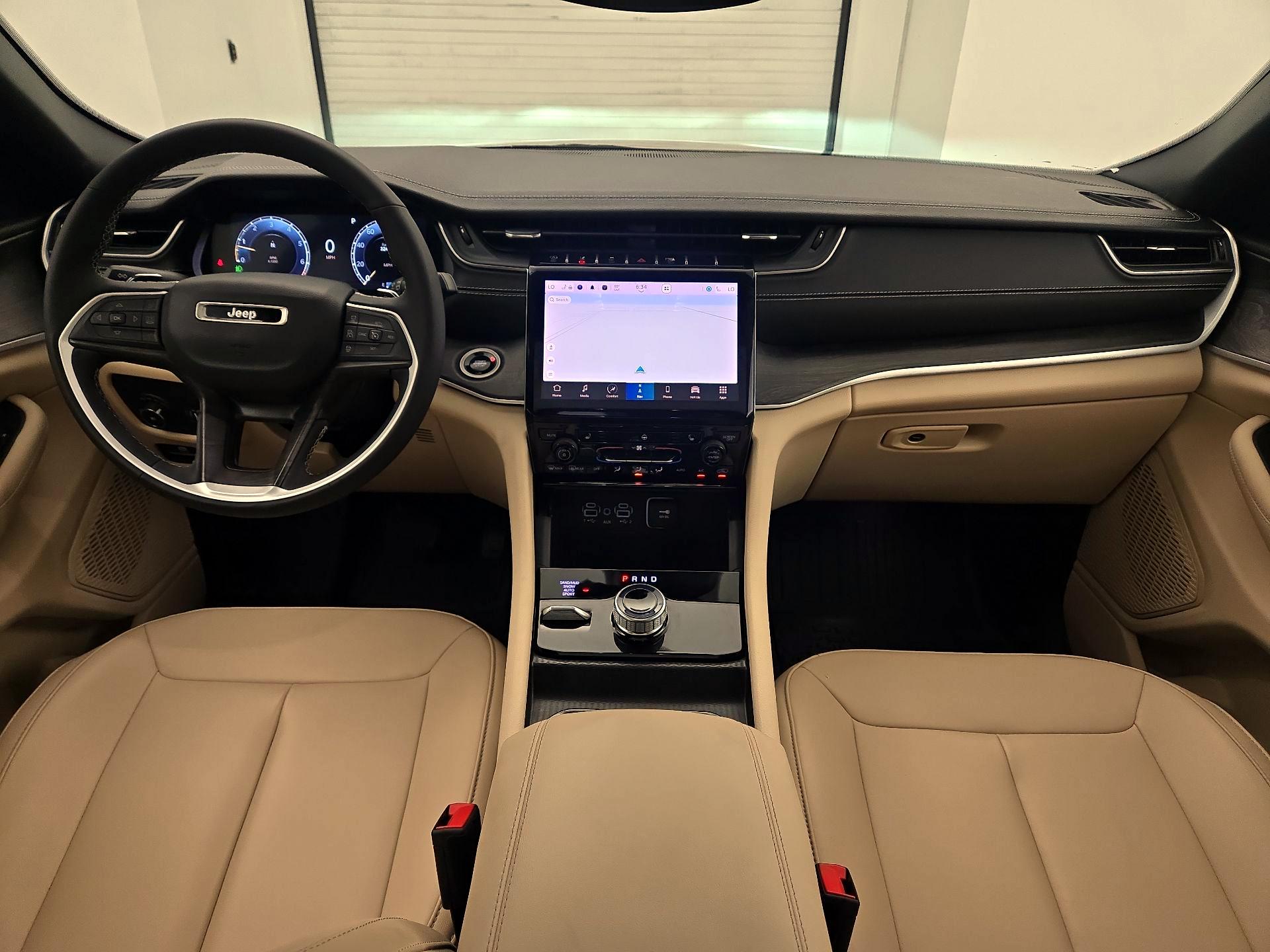 Thumbnail: 2024 Jeep Grand Cherokee - 9