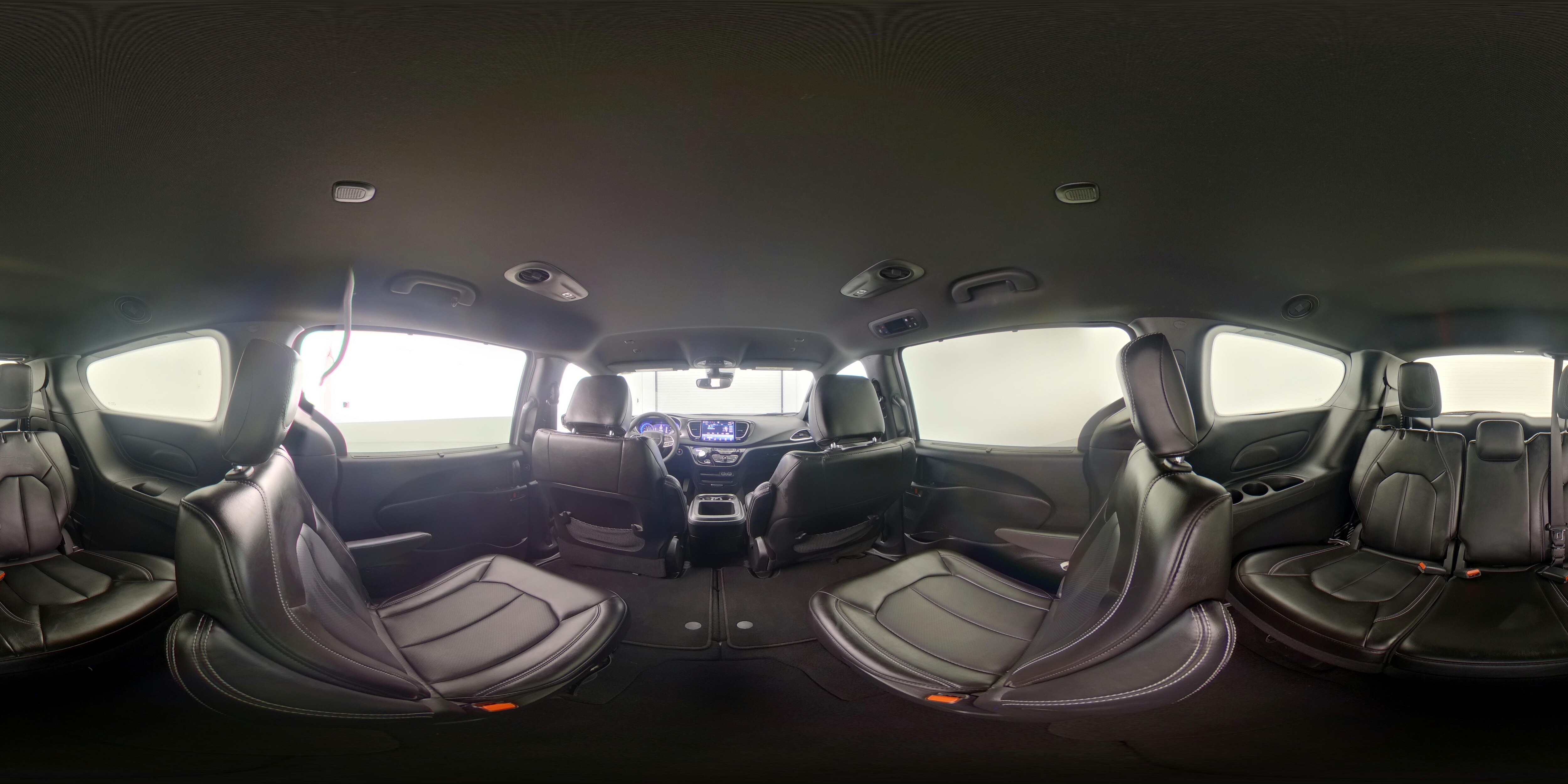 2025 Chrysler Voyager LX - Photo 27