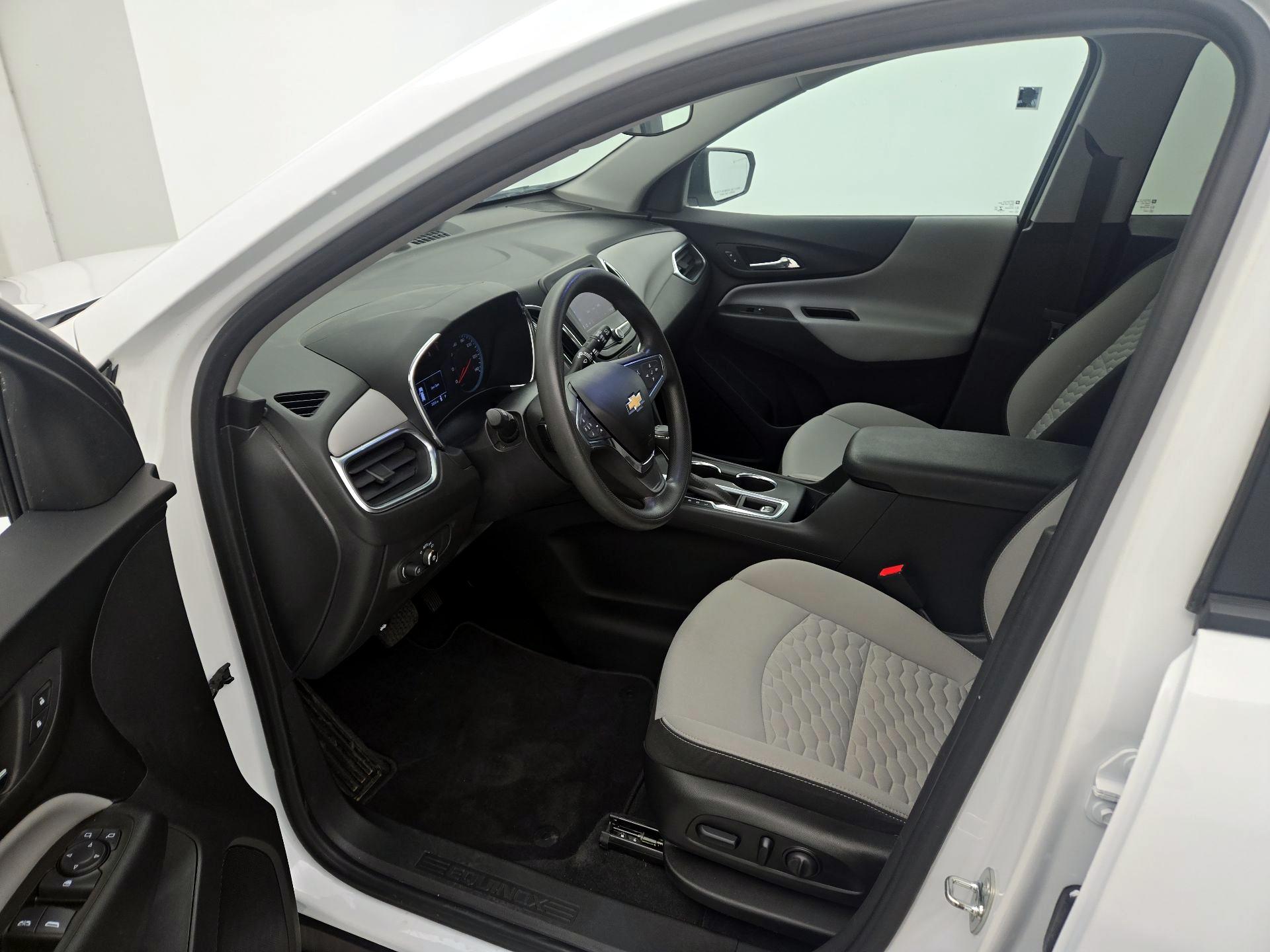 Thumbnail: 2021 Chevrolet Equinox - 11